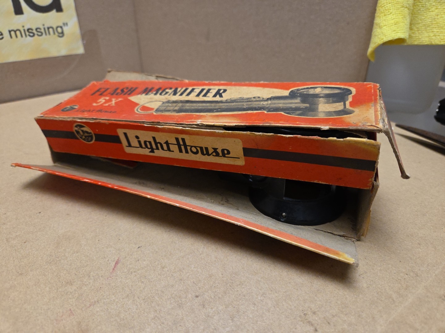 Vintage Light House 5X Flash Magnifier *SEE PICS