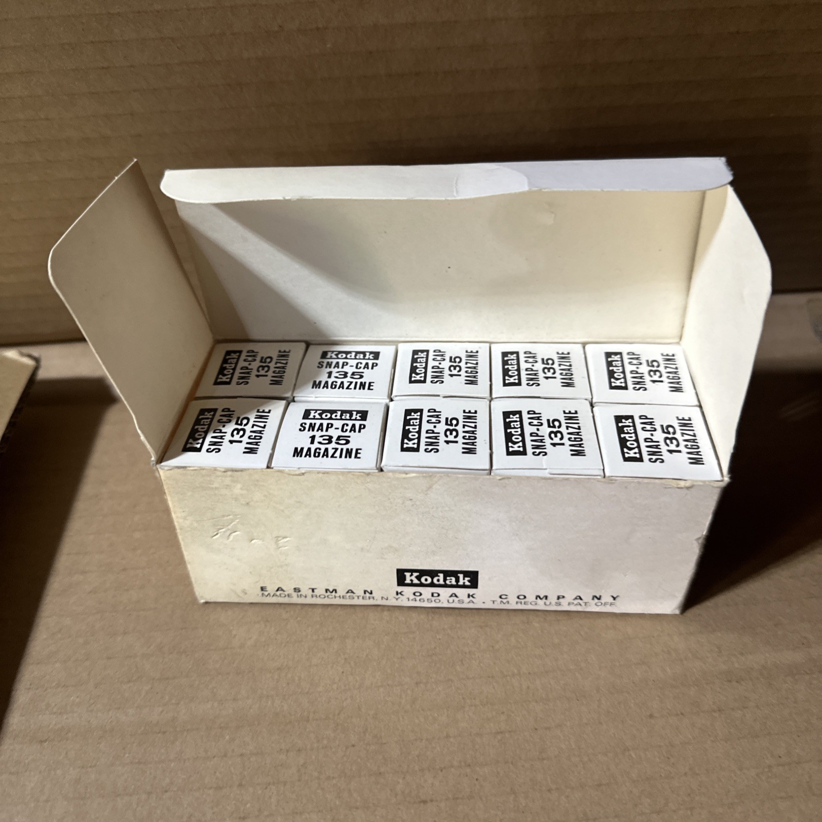 Kodak Snap-Cap 35mm 135 Film Magazine Lot of 10 Canisters No. J770
