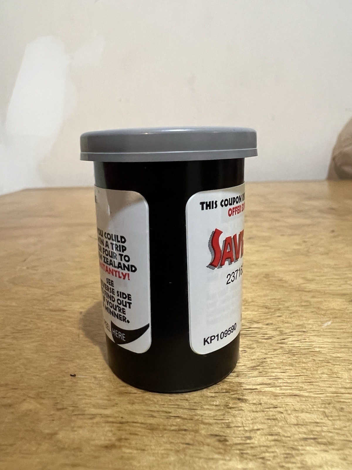 Kodak Jurassic Park PROMO 1997 “Find The Lost Roll” 35 MM Film Canister w/ Film