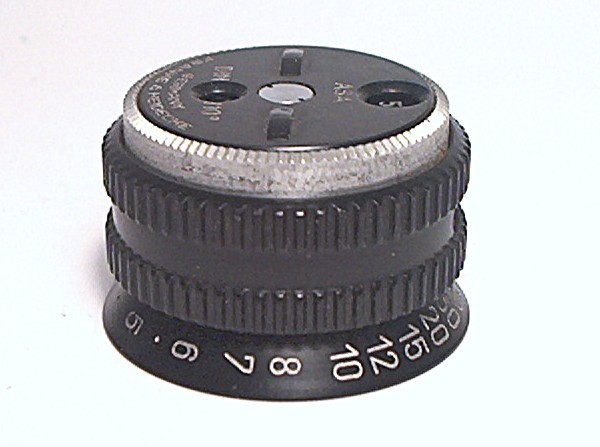ROLLEI ROLLEIFLEX GENUINE PART FOCUSING KNOB WITH SCALE IN FEET – SUPER CLEAN