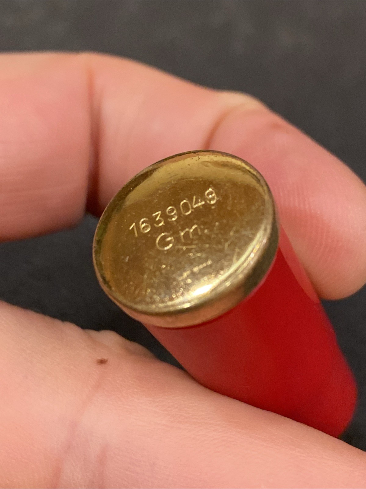 Vtg RED & Gold Tone Evers 2″ Twist Up Camera Dust Make Up Brush Germany 1950’s