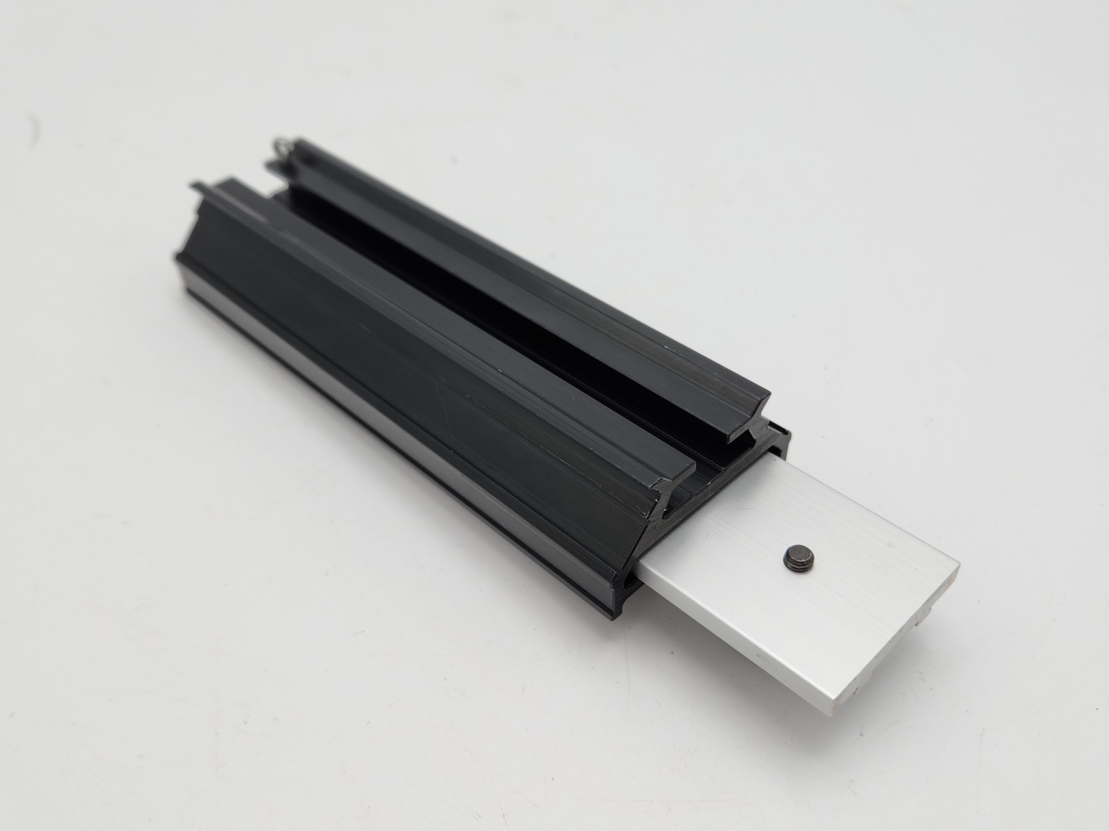 Sinar 5 7/8″ Rail Extension Black for Alpina A-1 4×5 Rail Camera