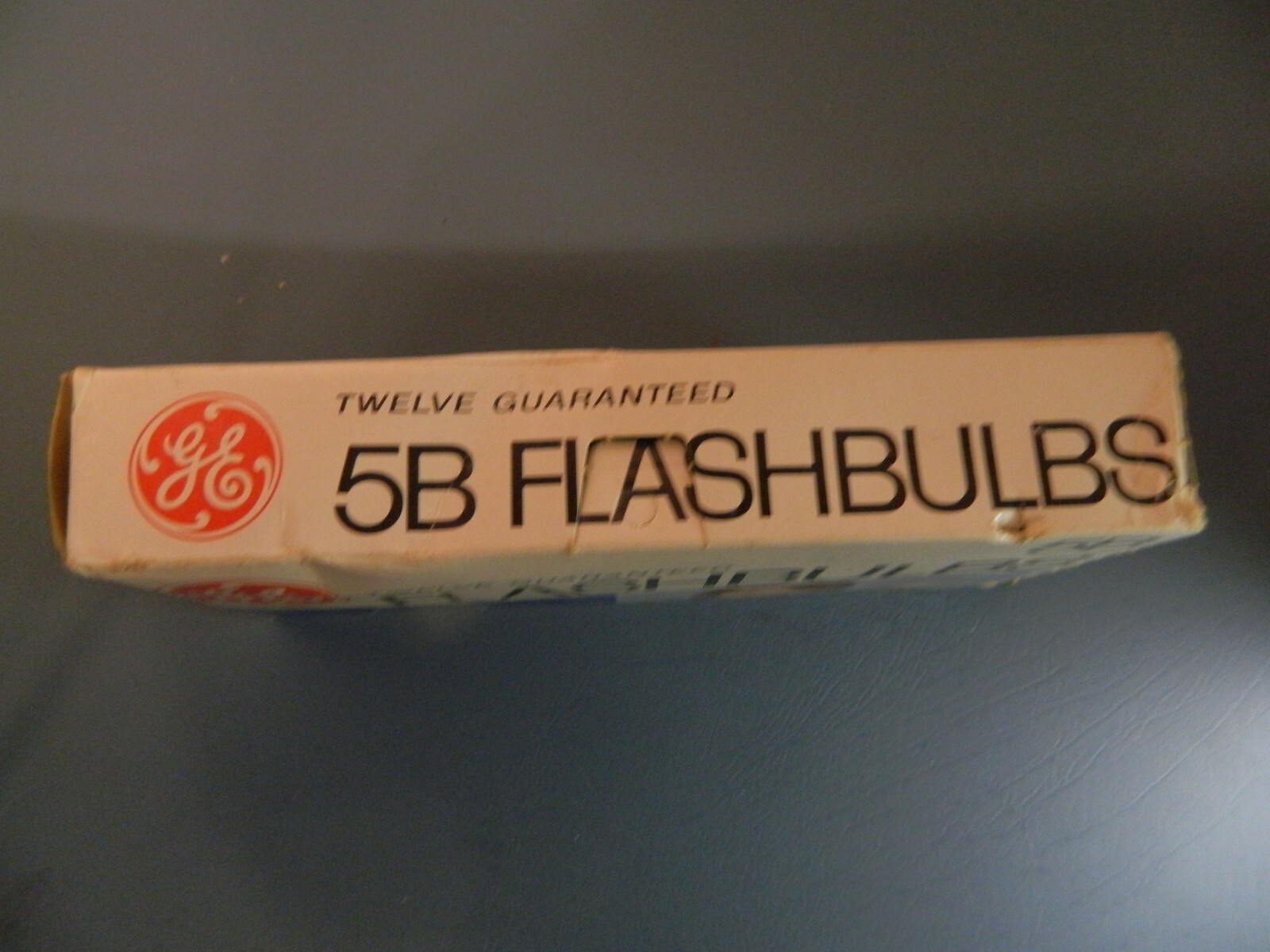 Old vintage GE Flash Bulbs 5B for Camera 1970’s Sylvania Cubes Westinghouse