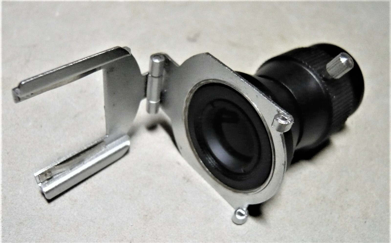 Yashica Genuine Viewfinder Accessory Adjustable Magnifier for 35mm SLR Cameras