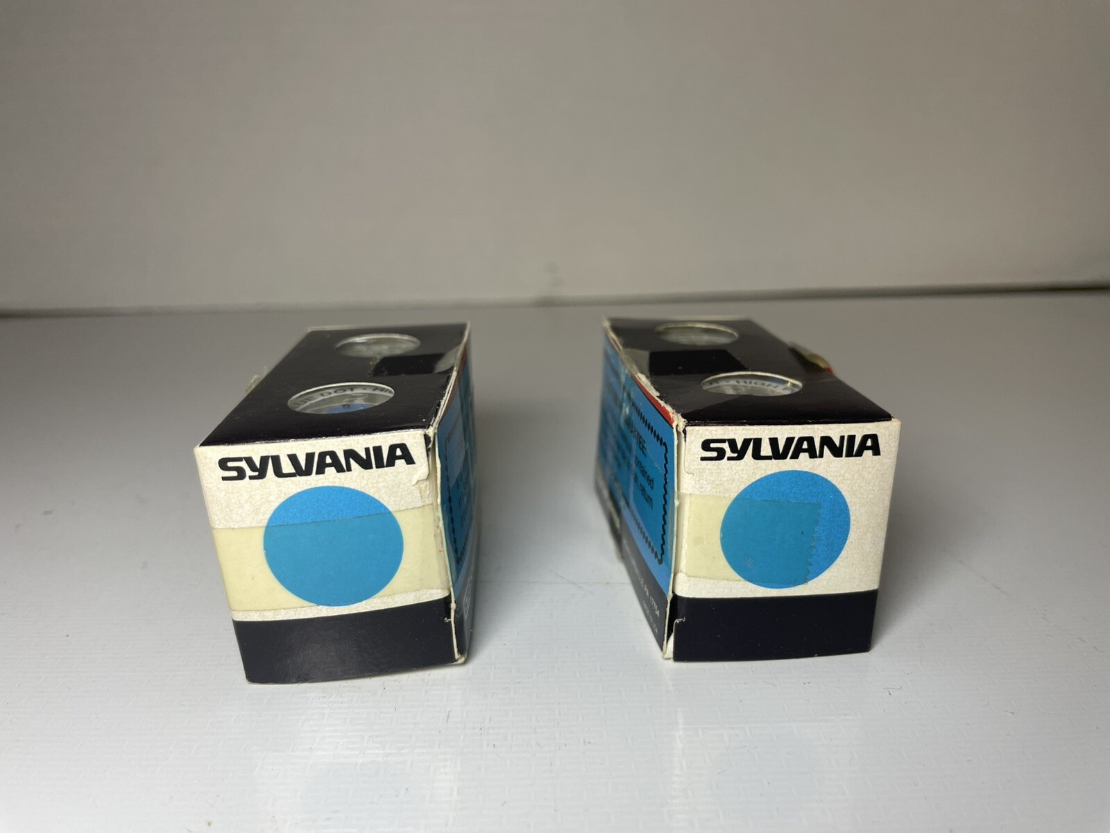 Vintage Sylvania Blue Dot Flash Cubes Flashbulbs For Camera 2 Packs With 2 Bulbs