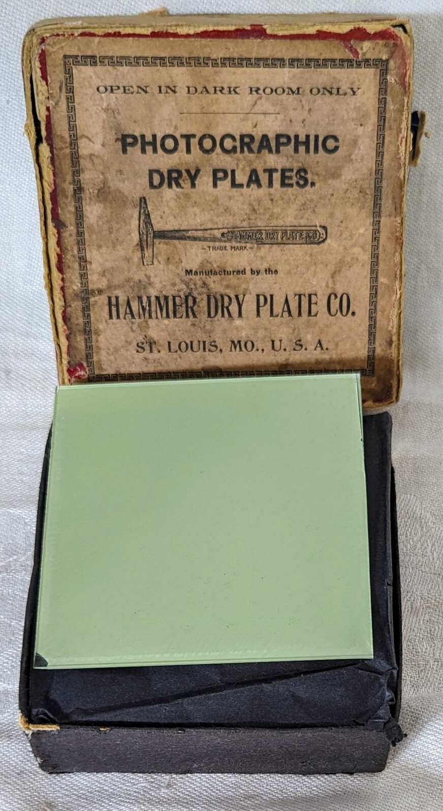 Antique Hammer Dry Plate Co. Photographic Dry Glass Plates Instantaneous Film