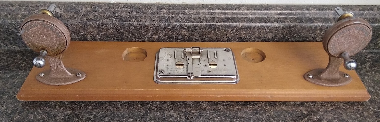 CRAIG JR. SPLICER with 2 CRAIG REWIND SPINDLES and Mounting Board