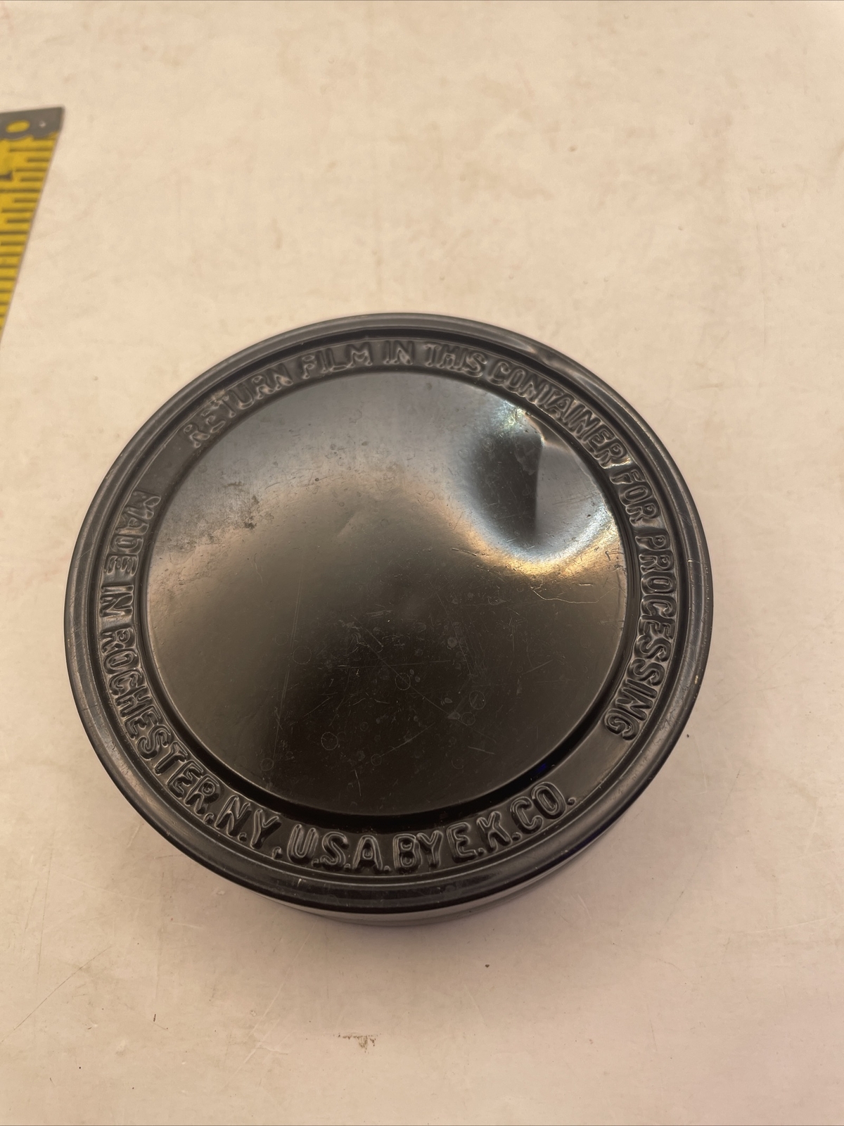 Vtg EASTMAN KODAK COMPANY METAL FILM CAN CANISTER 3 3/4” X 7/8” Black GA31