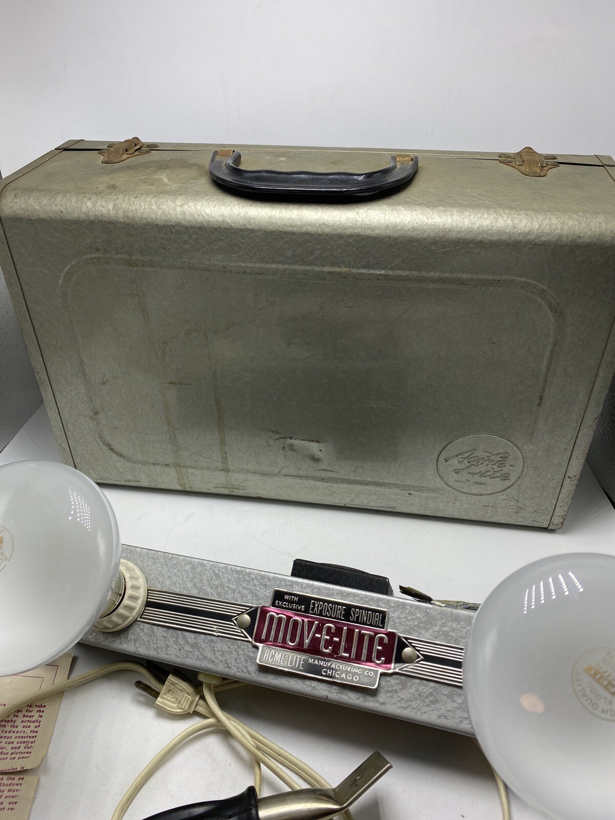 Acme-Lite Move-E-Lite Vintage Tested Works Vintage Light W/ Metal Carrying Case