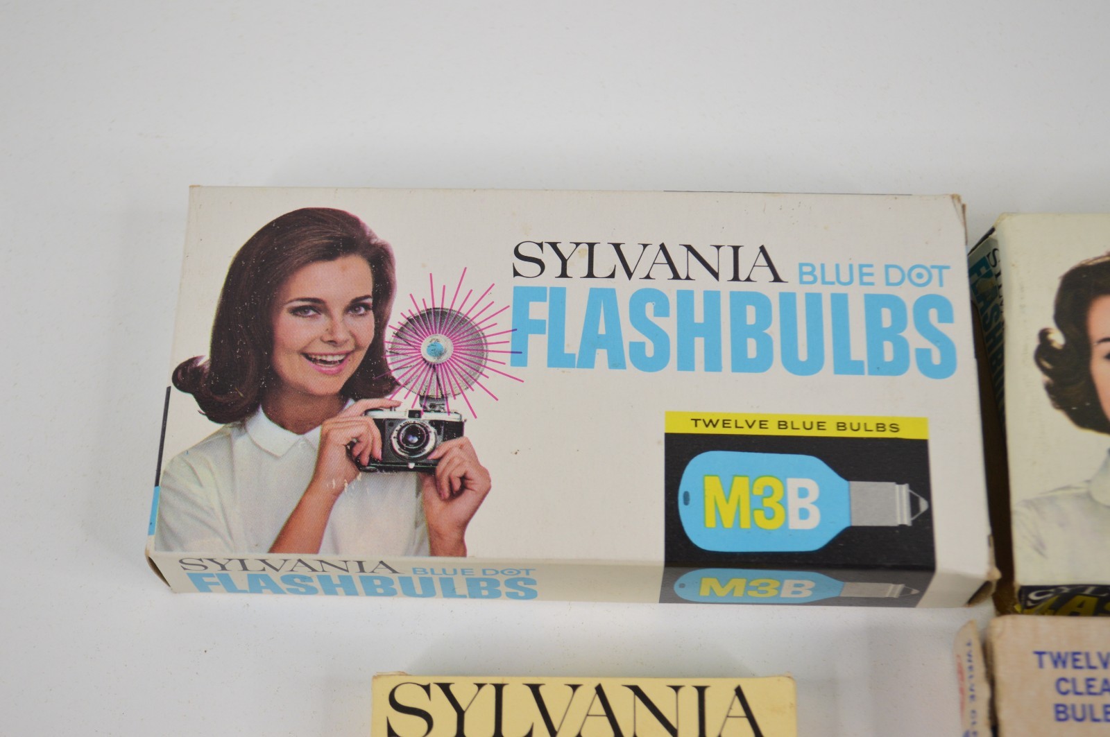 Lot of M3 M3B AG1 Flashbulbs Flash Bulbs for Film Cameras GE Sylvania Blue Dot