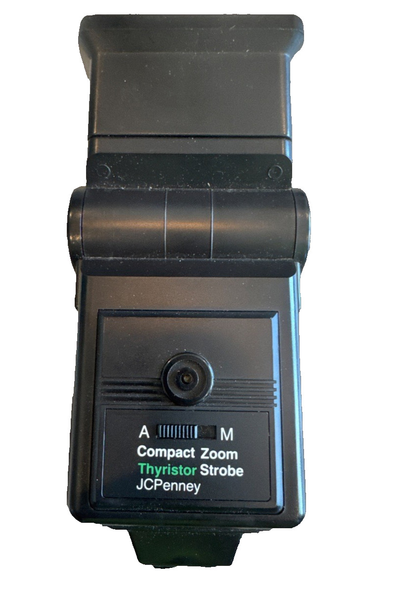 JCPenney Compact Zoom Thyristor Strobe Flash Tilt Head W/ Manual. Tested/Works