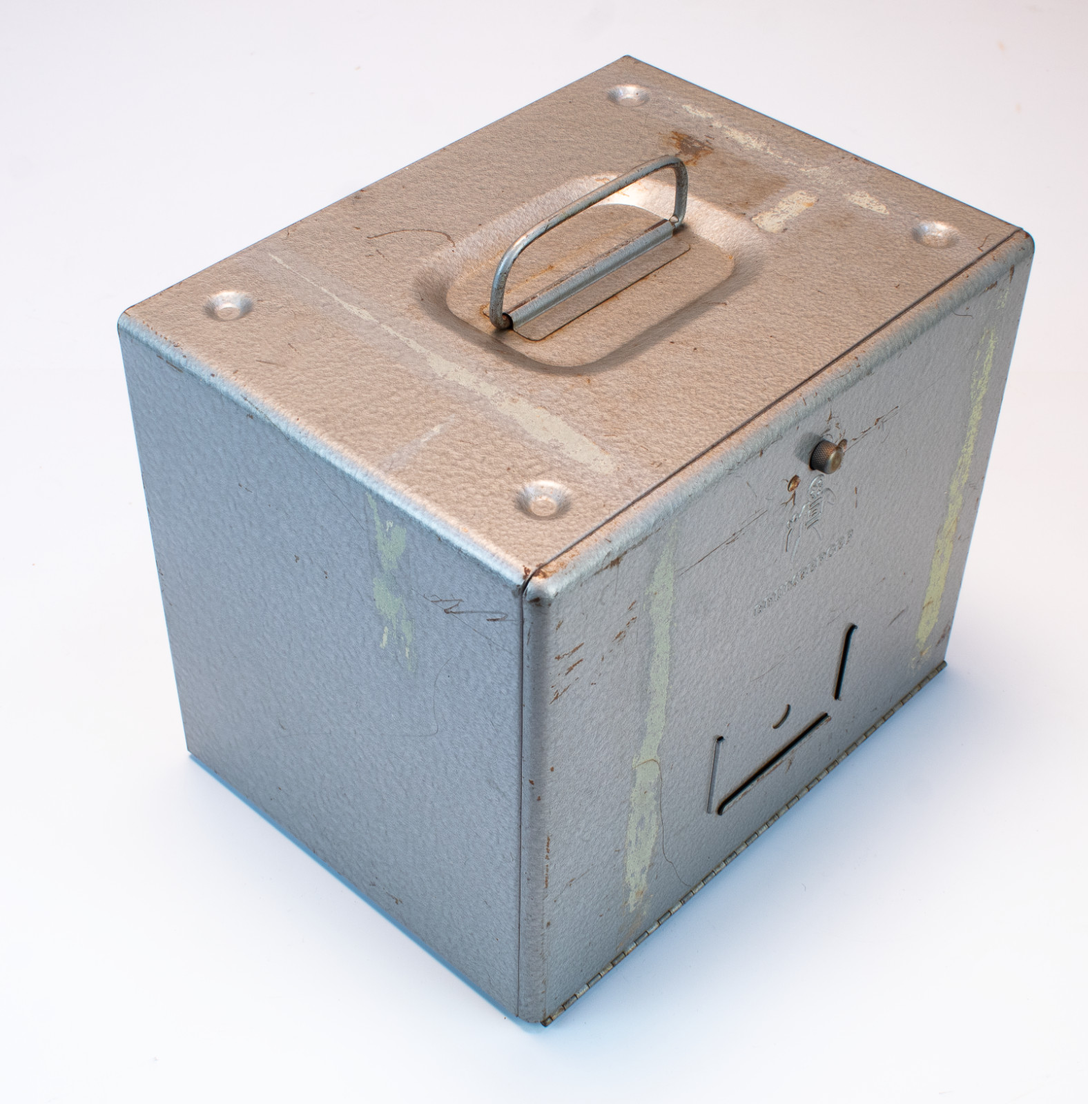 12 Film Reel Brumberger Holder Carry Case Metal Box Home Movies 1950’s Vintage
