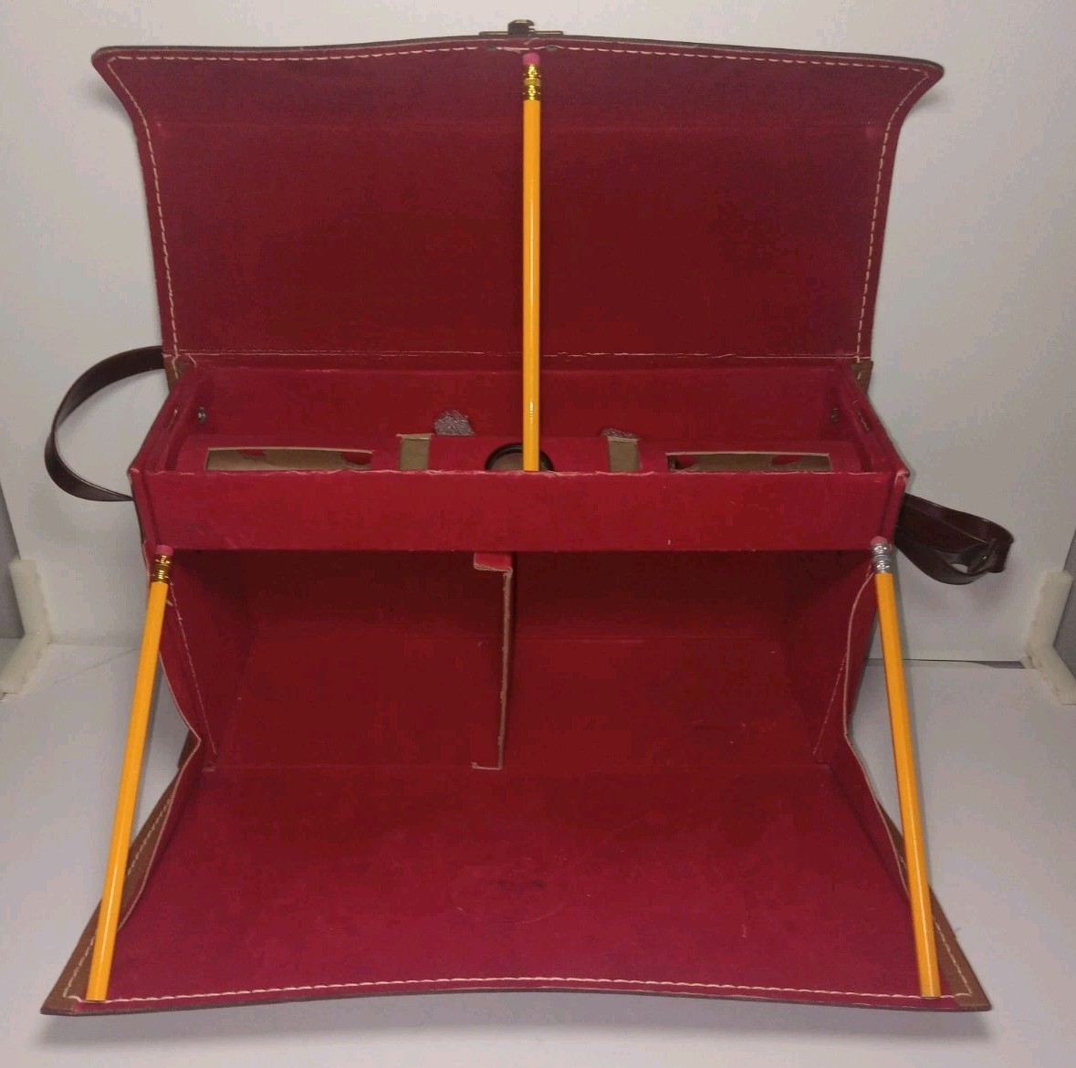Vtg ANSCO Ready Flash Camera/Carrying Case w/Two Bulbs & No. 29 Portrait Lens 1+