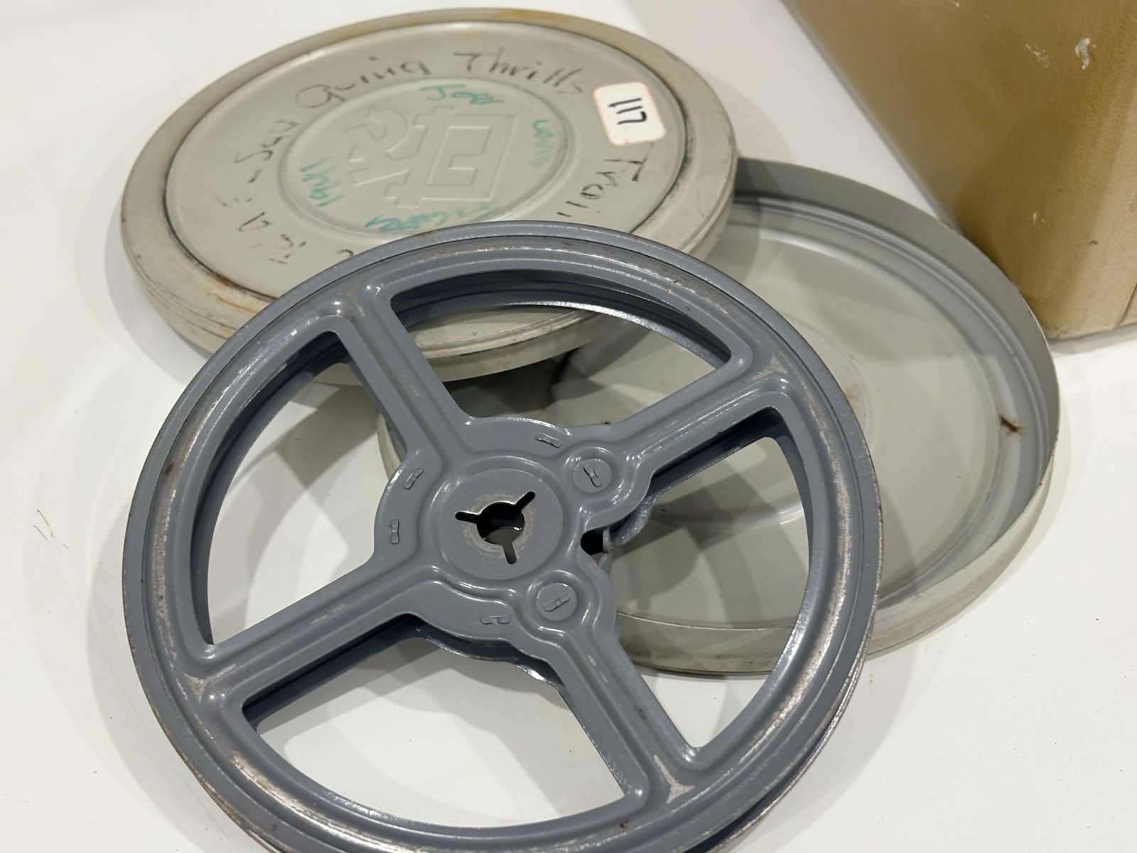 Vintage Kenco 8mm Movie Film Reel Storage Box W/ 12 Canisters & 11 Reels No Film