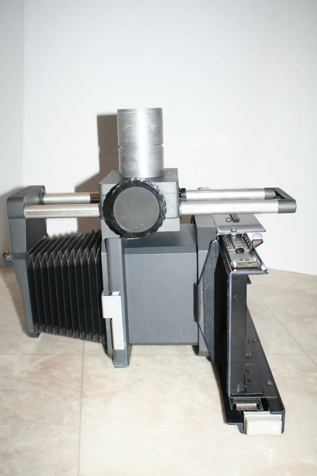 POLAROID MP4 LAND CAMERA FOCUSING BELLOW HEAD W/SLIDING 4X5 BACK + MACRO EXT.*