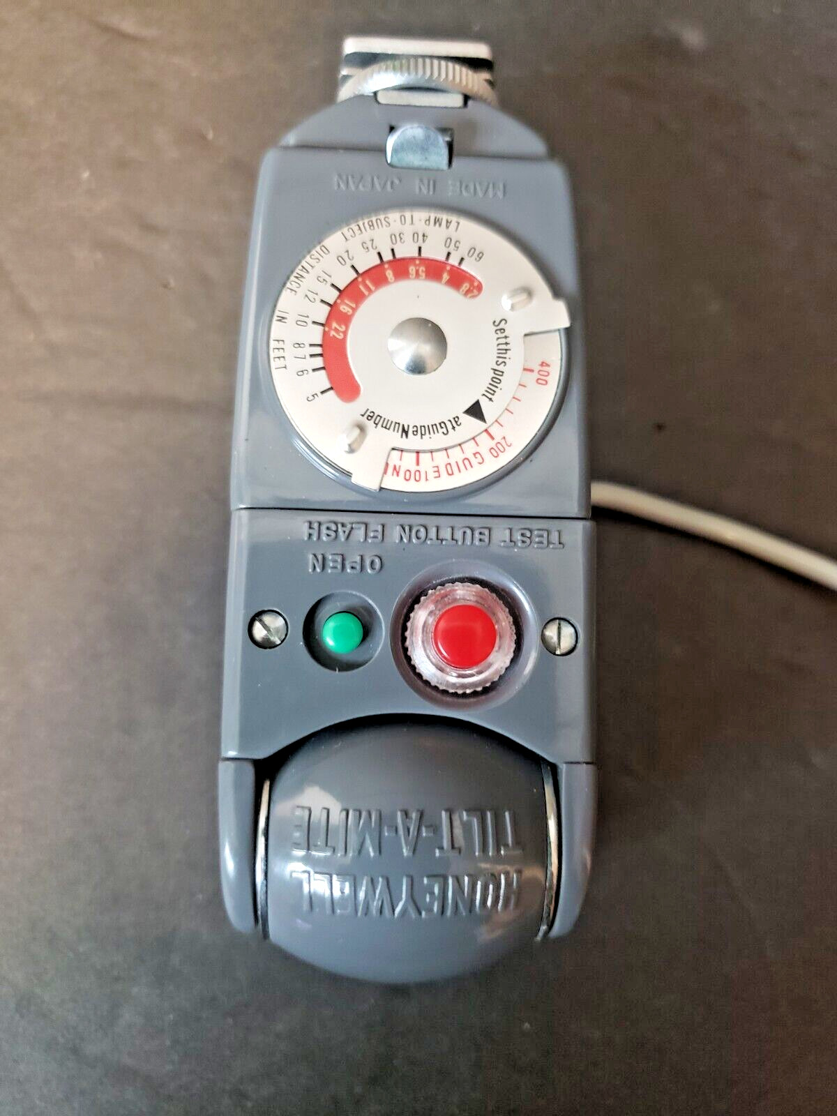 Honeywell Tilt-A-Mite Camera Collapsible Fan Style Flash Unit & Case Japan VTG