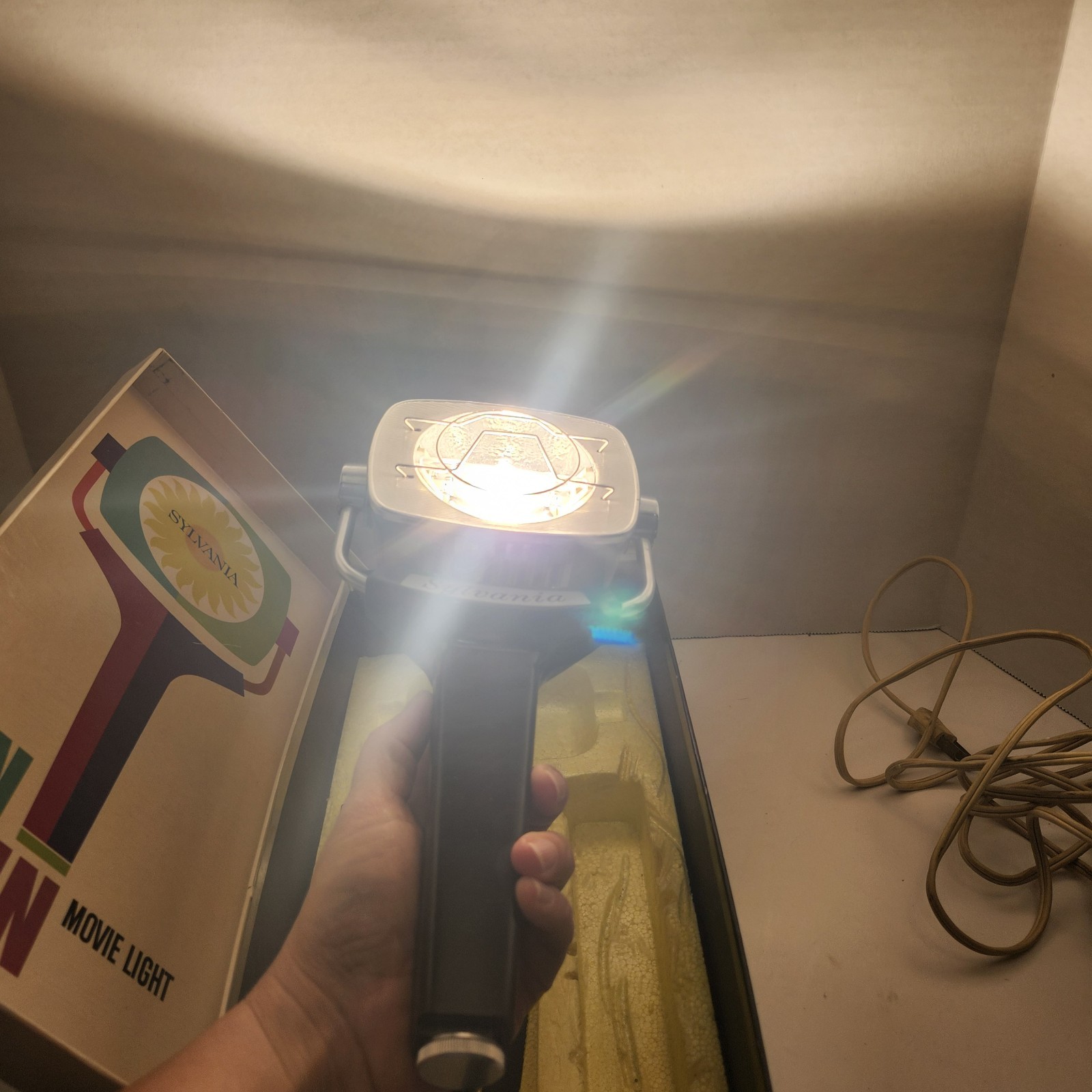 Vintage Sylvania Sun Gun Movie Light SG-50 Handheld Video Camera Lamp Tested