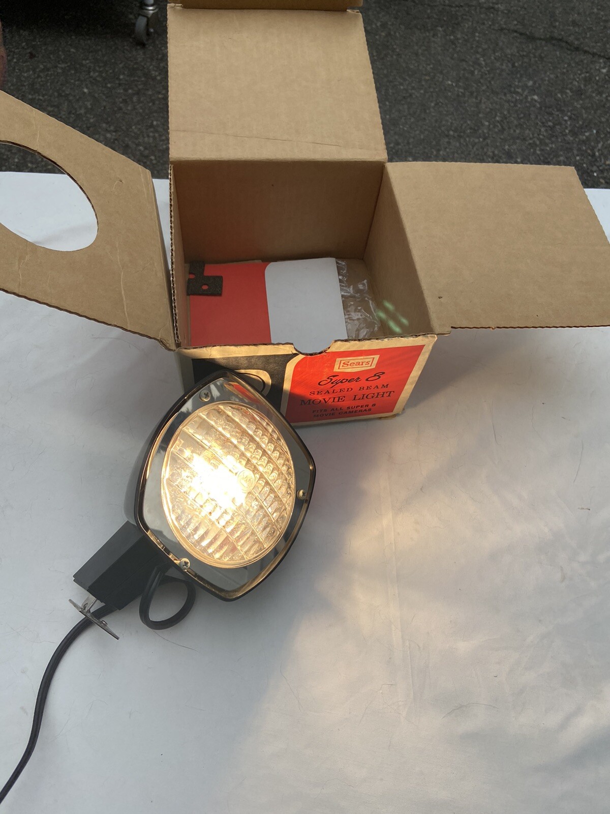 Sears Super 8 Sealed Beam Movie Light #38846