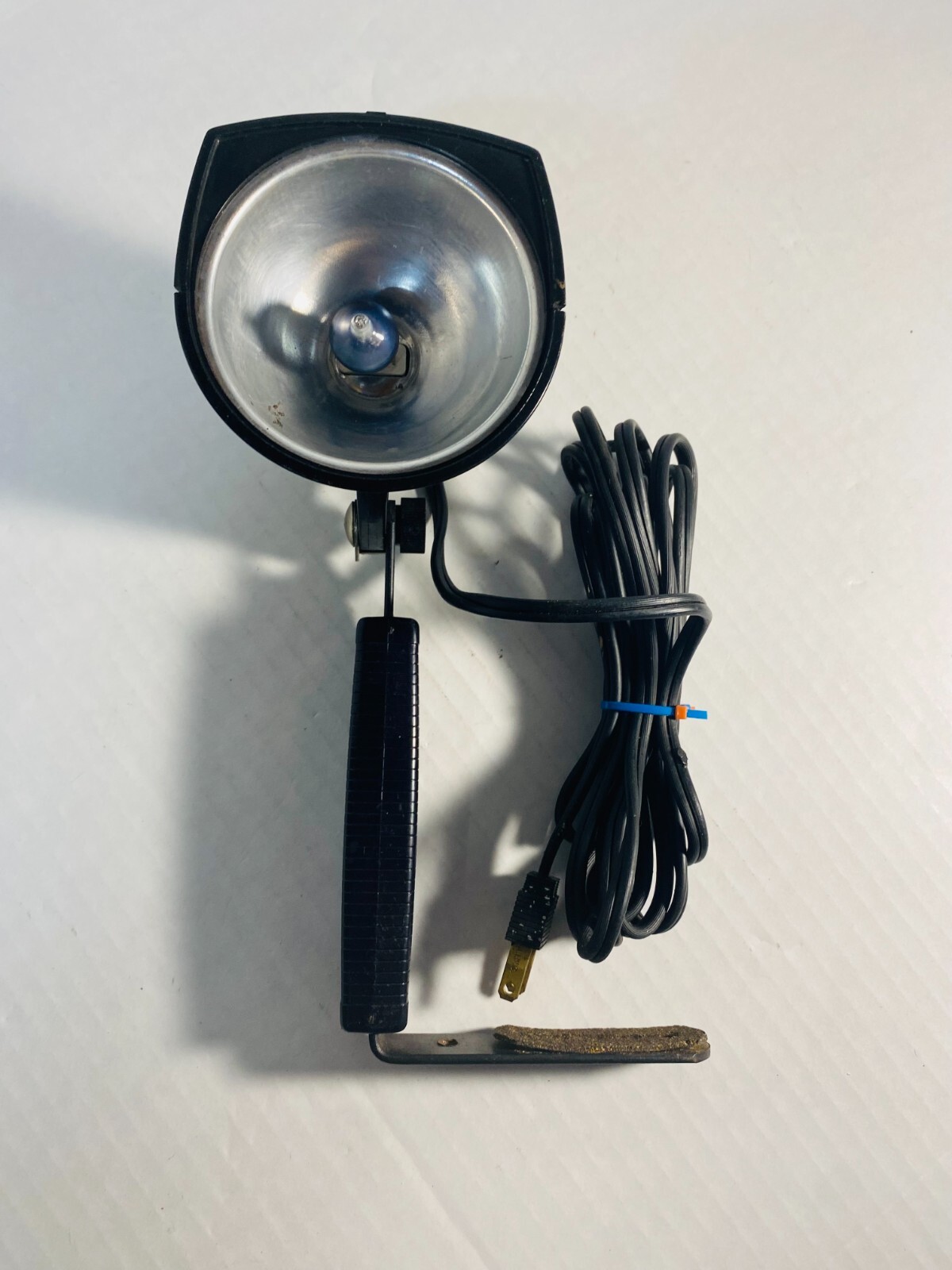 Vintage 1960’s SV Smith-Victor Movie Light Model Q-1U for Super 8 Movie Cameras.