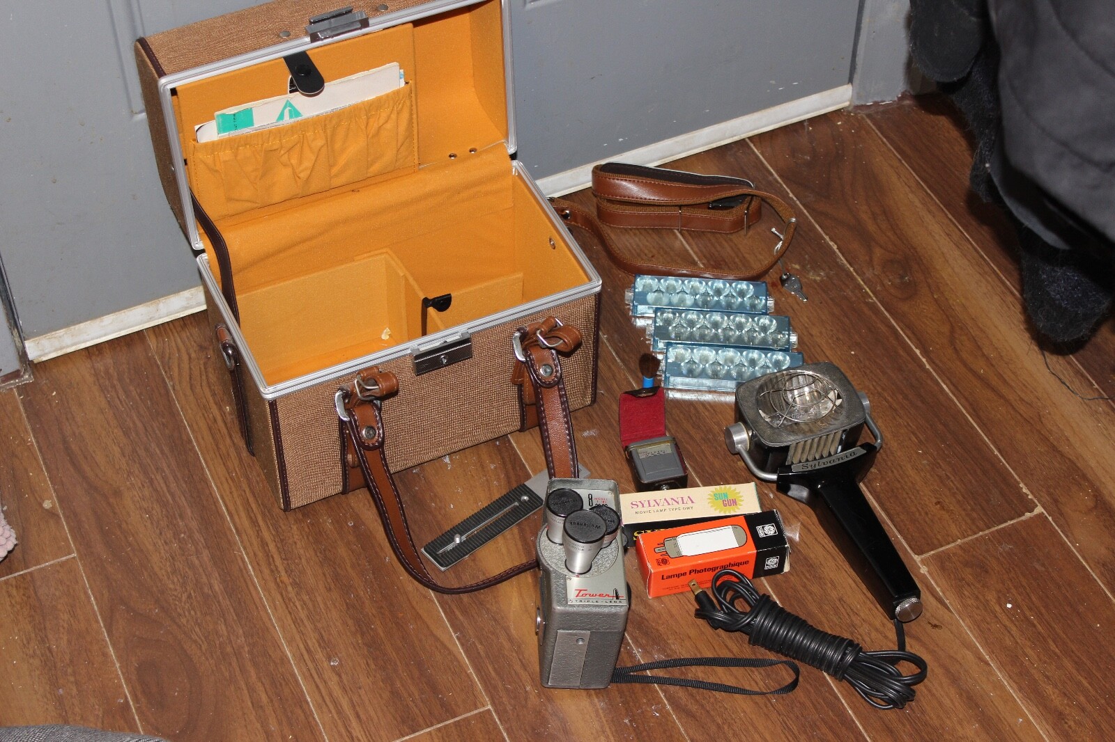 Tower Triple Lens 8MM Camera Model #T-185 & Sylvania Sun Gun Light With Case