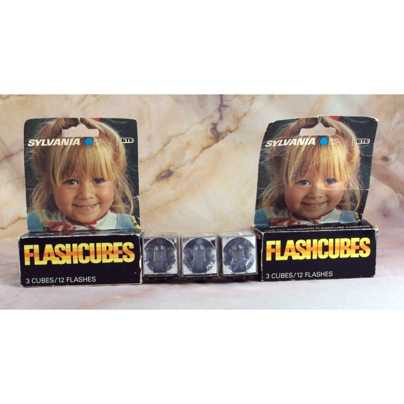 Sylvania Blue Dot Flash Cubes Lot of 9 Cubes