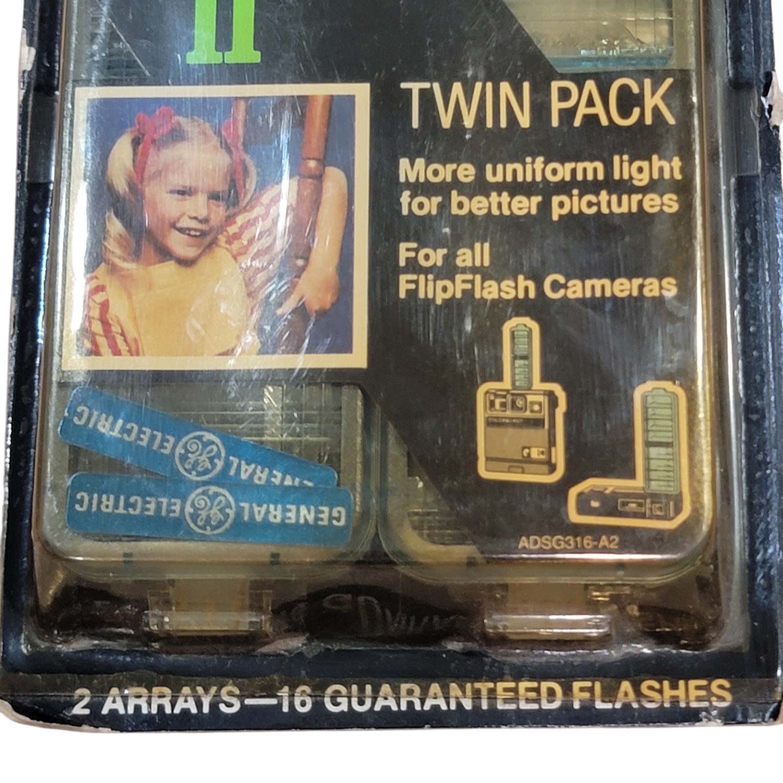 Vintage GE Flip Flash II Camera Bulbs 16 Pack NOS General Electric Flashbar