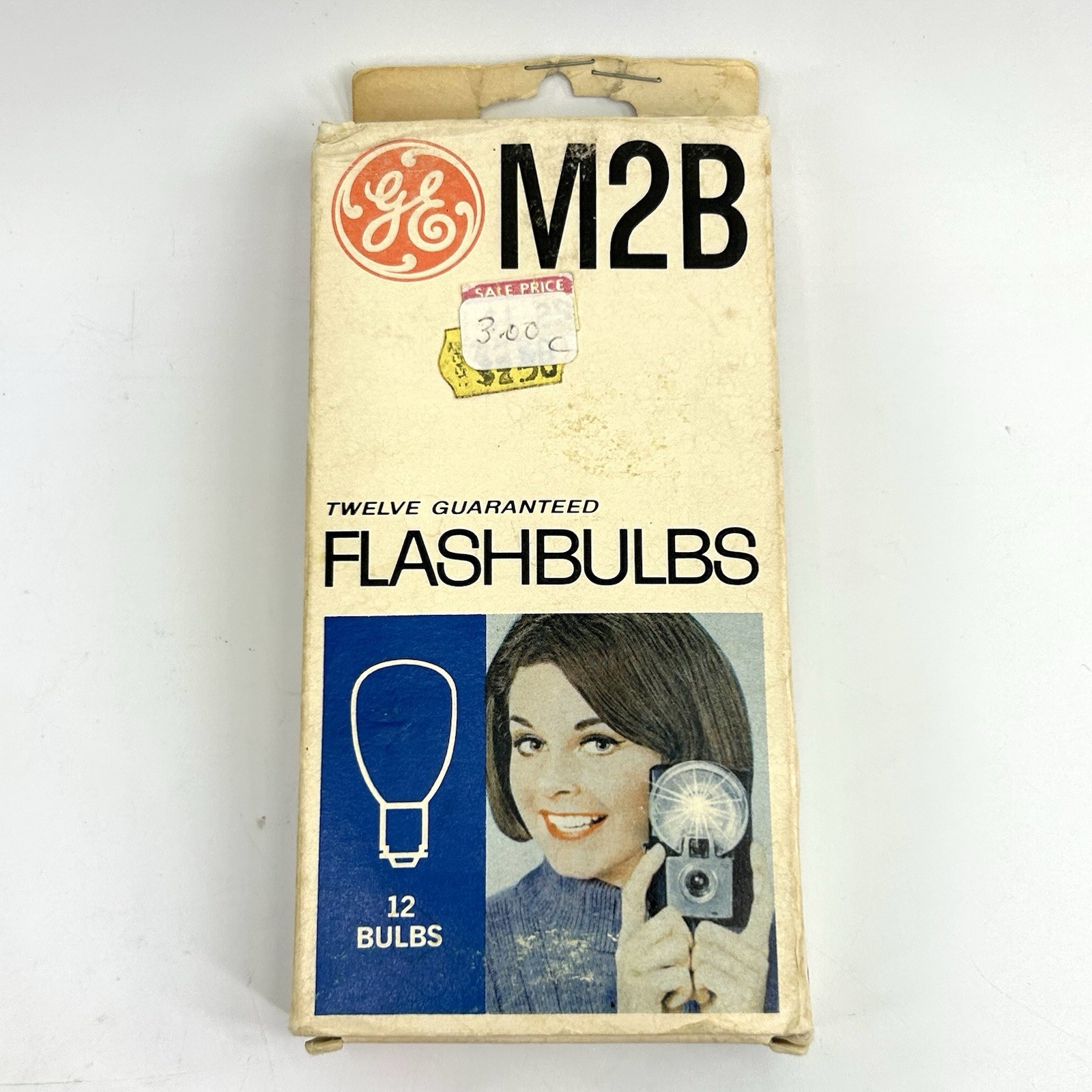 Vintage GE Blue M2B Flashbulbs – 11 Bulbs