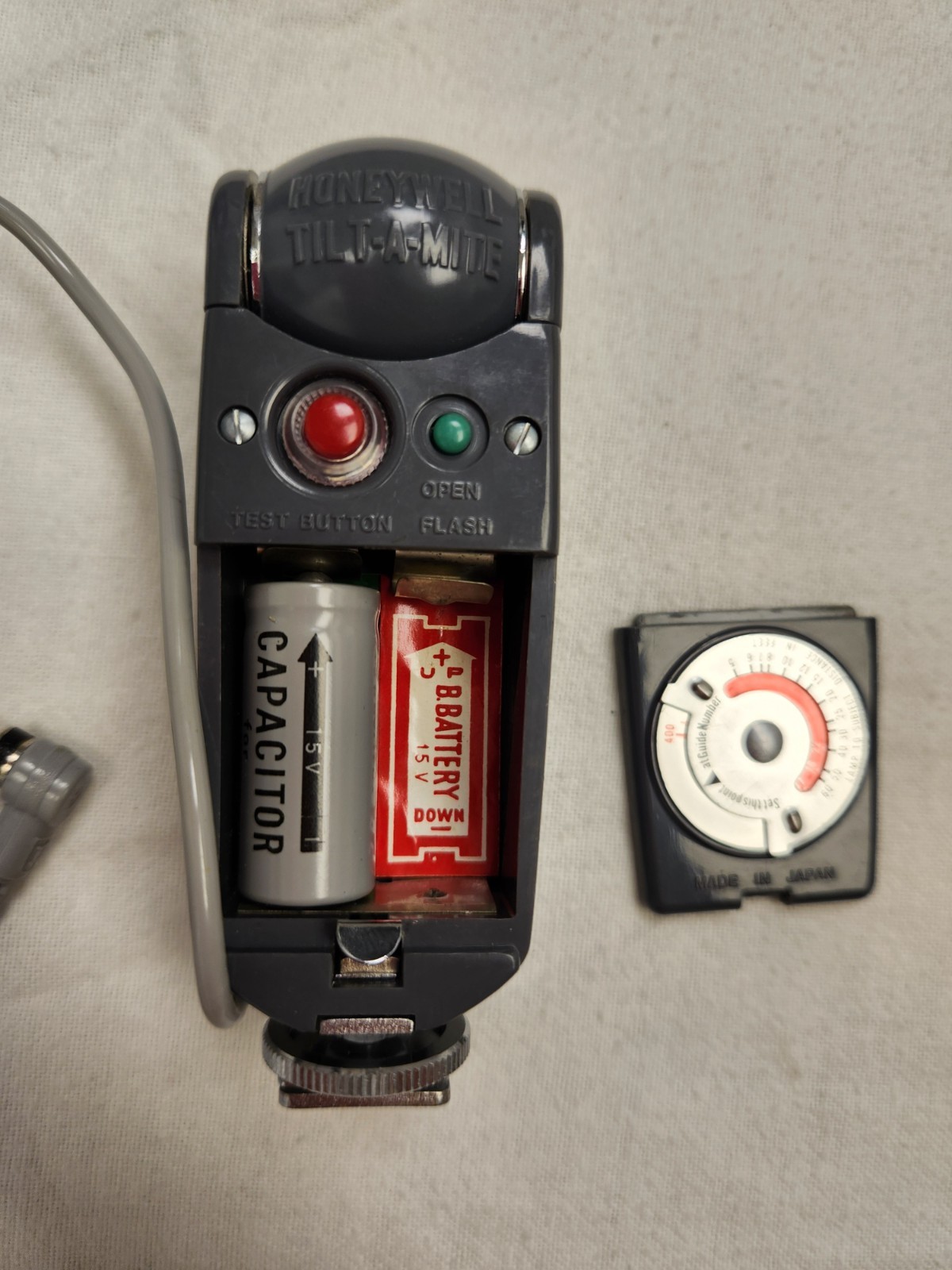 Vintage Honeywell Tilt-A-Mite Fan Flash Kit w/ 70+ Flashbulbs Mega Lot