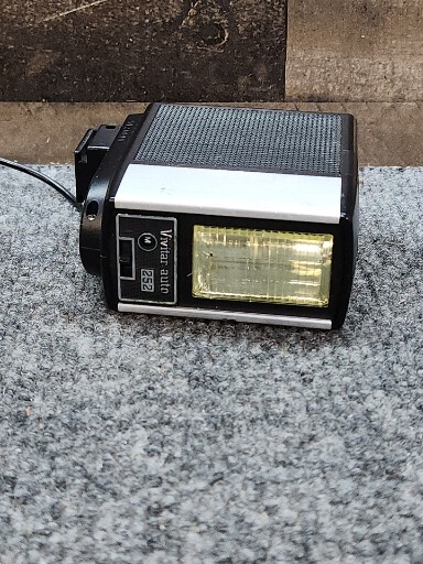 VIVITAR 202 Electronic Flash Auto Exposure for MV-1 Charger or SB-1 AC cord