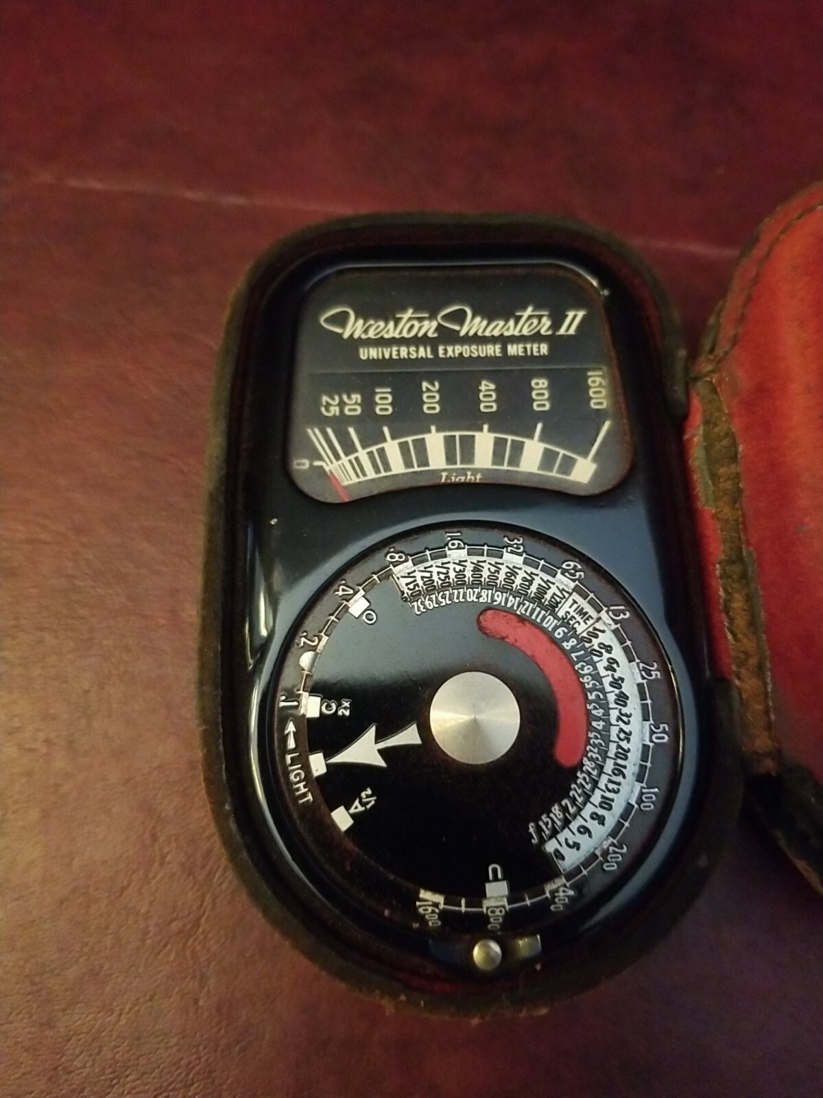 Weston Master II Universal Exposure Meter Model 735 & Leather Case Used