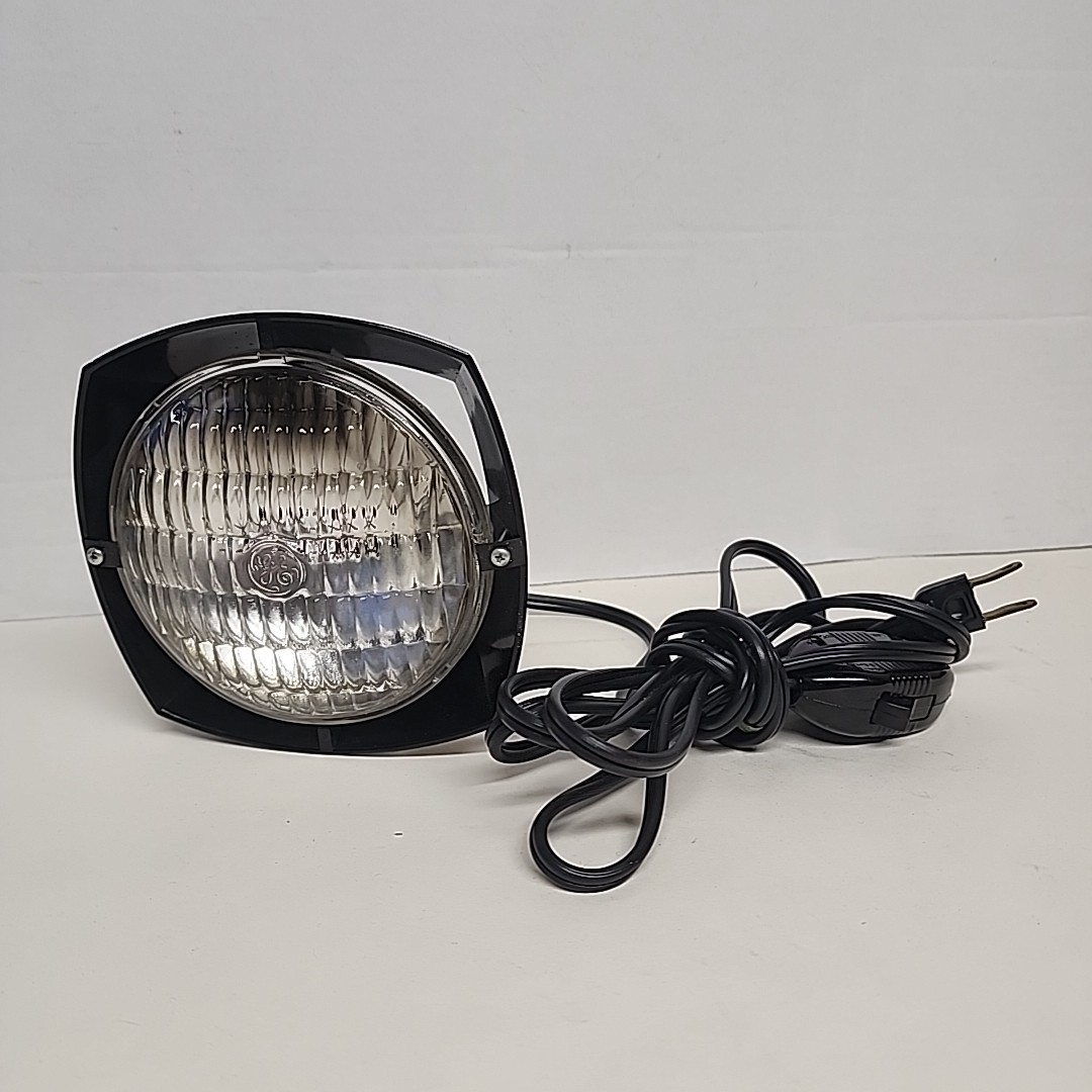 Vintage Mobilite K-5 Fits Super 8 Camera Movie Light