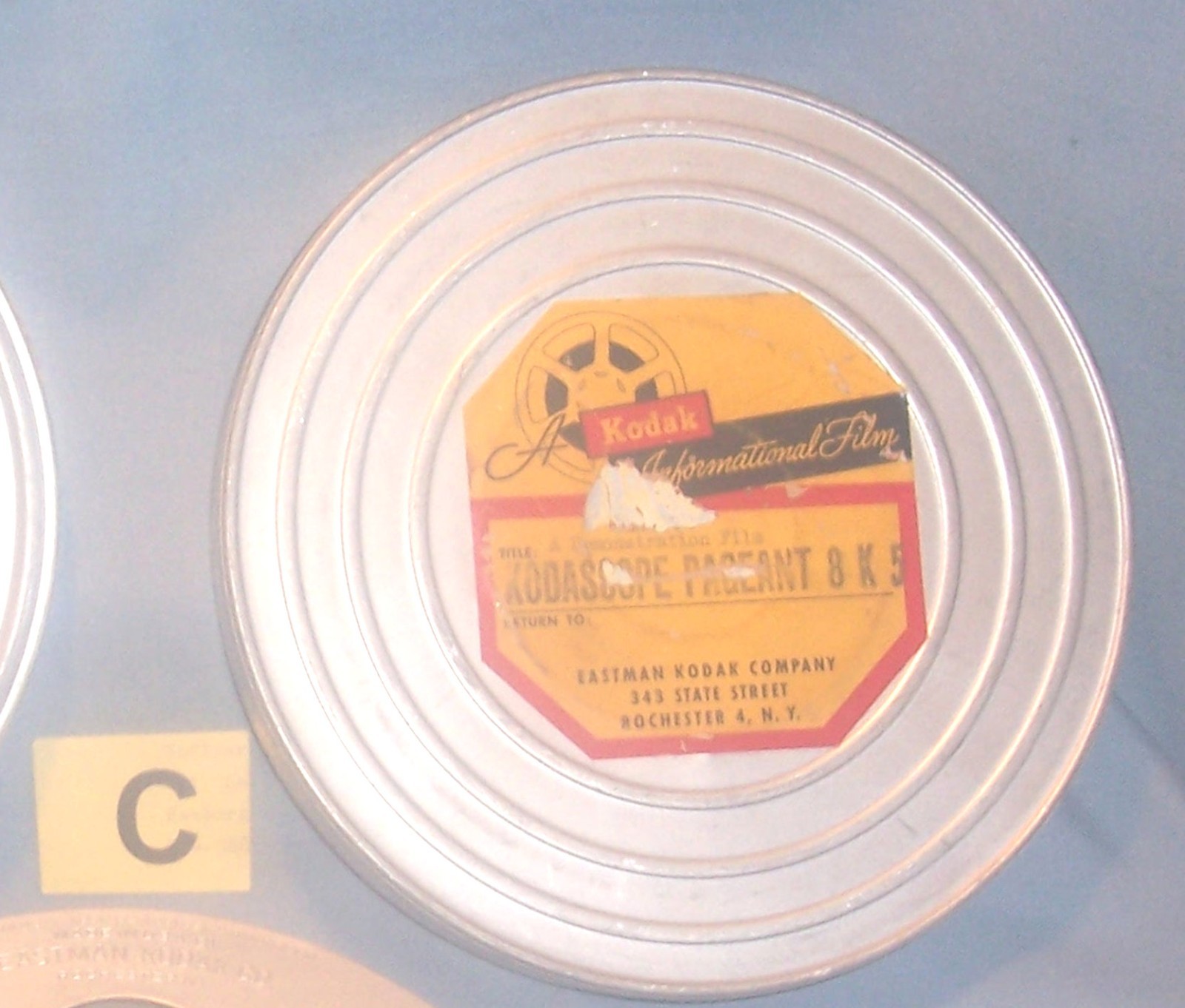 EASTMAN KODAK 16mm 400′ 1930 Movie Film Projector Picture KODASCOPE Reel + Can C