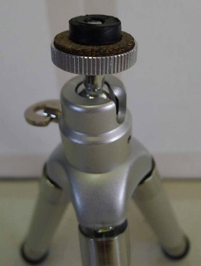 Radio Shack Portable Adjustable Hight Tripod with Ball Head with Case – Used