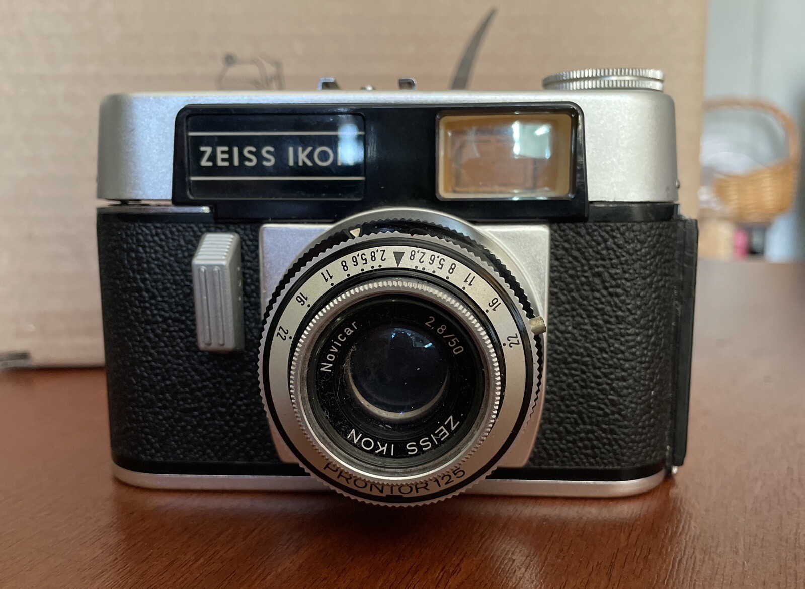 Zeiss Ikon Colora 35mm Camera, Novicar f2.8 50mm Lens Prontor Shutter NOT Tested