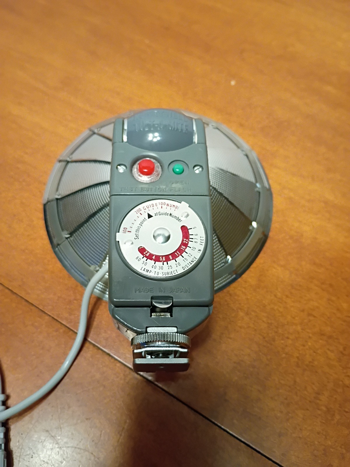 Vtg Honeywell Tilt-A-Mite Camera Flash Unit Collapsible Fan Style W/Case Japan