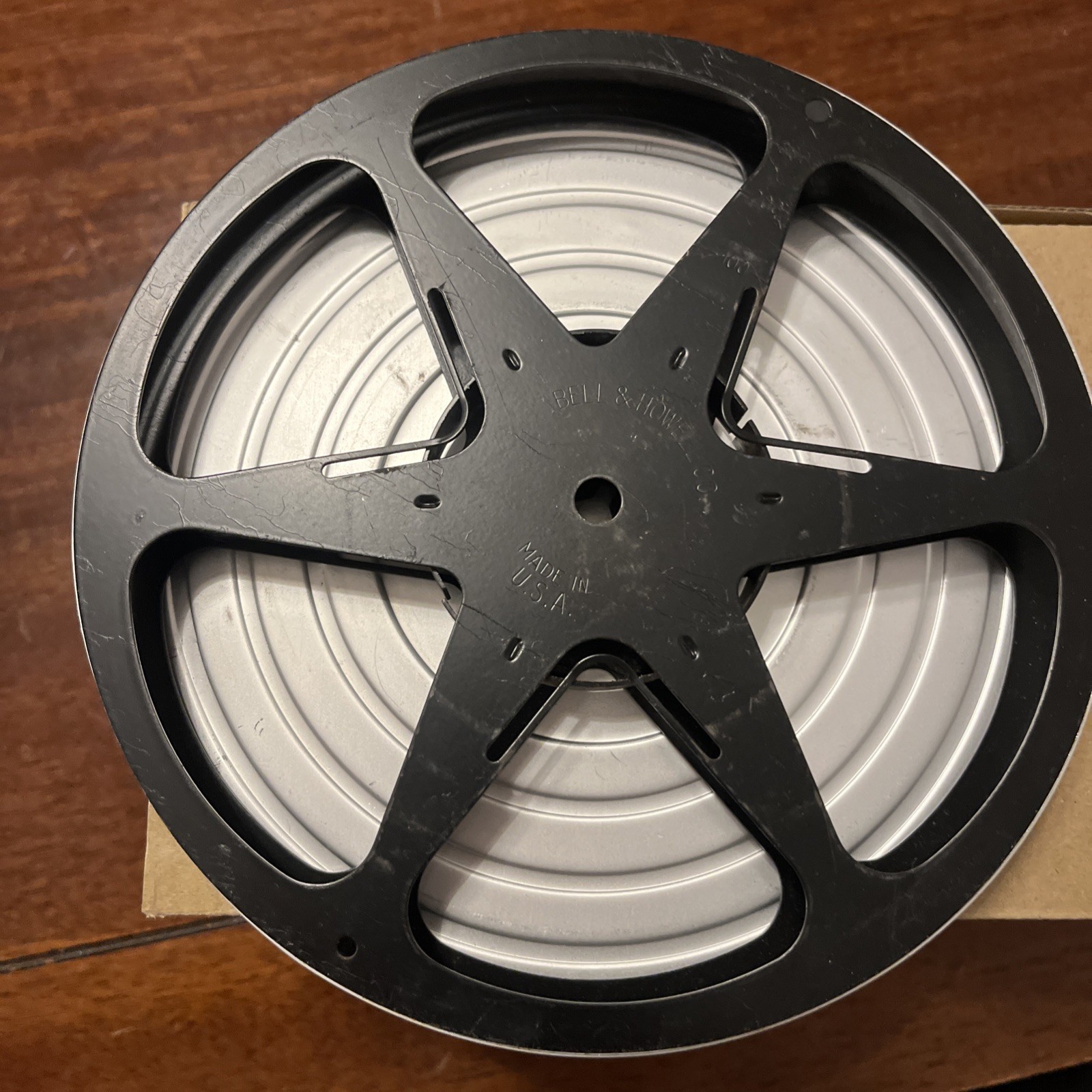 Bell & Howell 7” Aluminum Film Cannister 400’ Film Reel Very Nice Condition