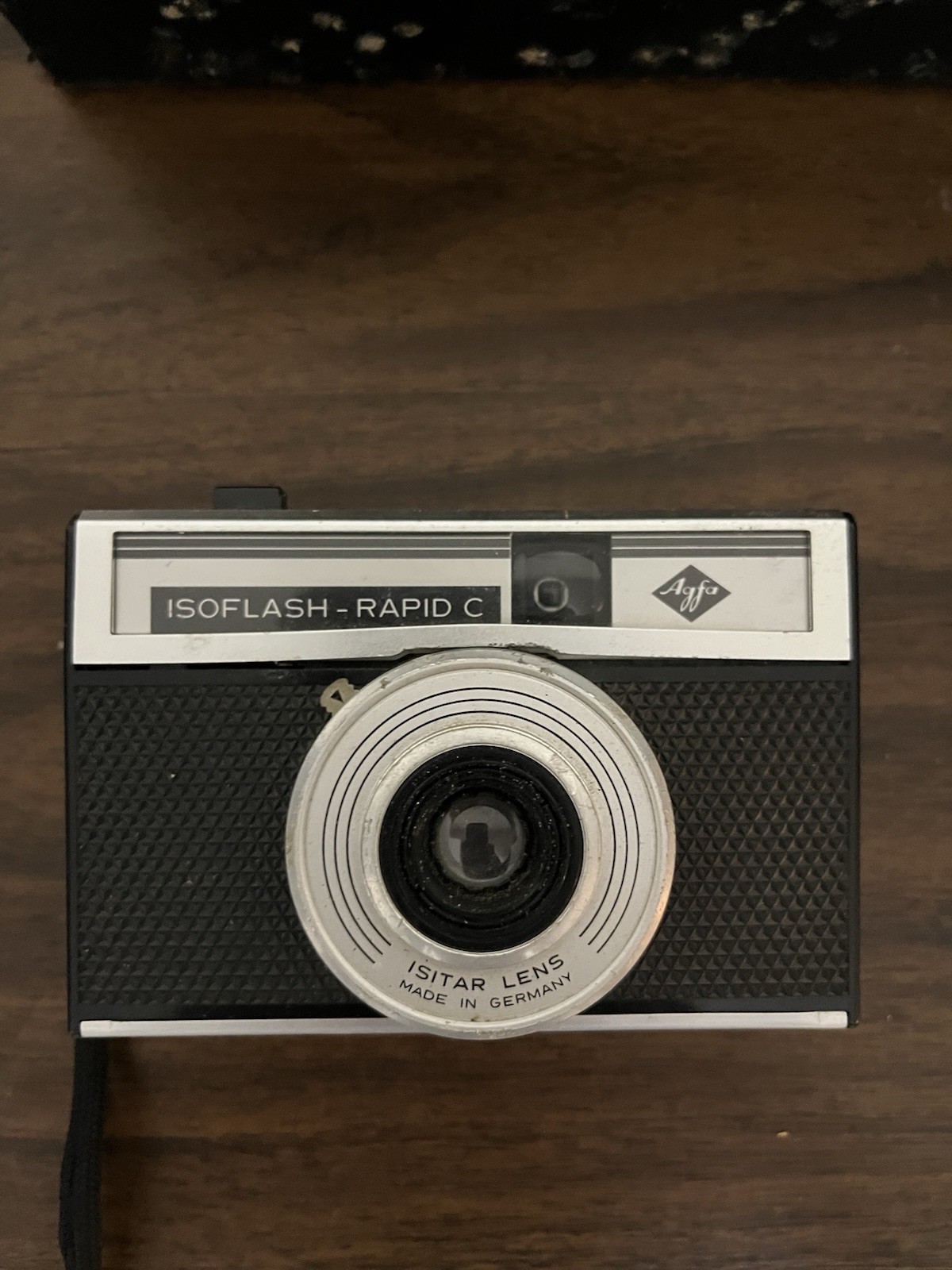 Isoflash-Rapid C Camera + Kodak B-C Flash Holder w/ Box & Bulbs – As-Is