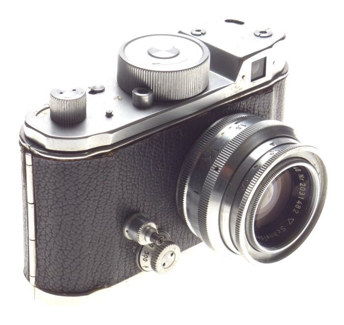 Robot ii 35mm film camera schneider xenon 1:1.9/40 lens leather pouch