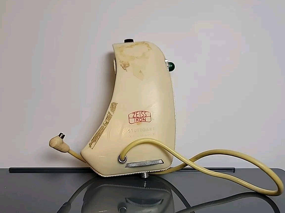 Vintage ZEISS Ikon Ikoblitz 1316 Flash Holder (No Bulbs or Reflector Disc)