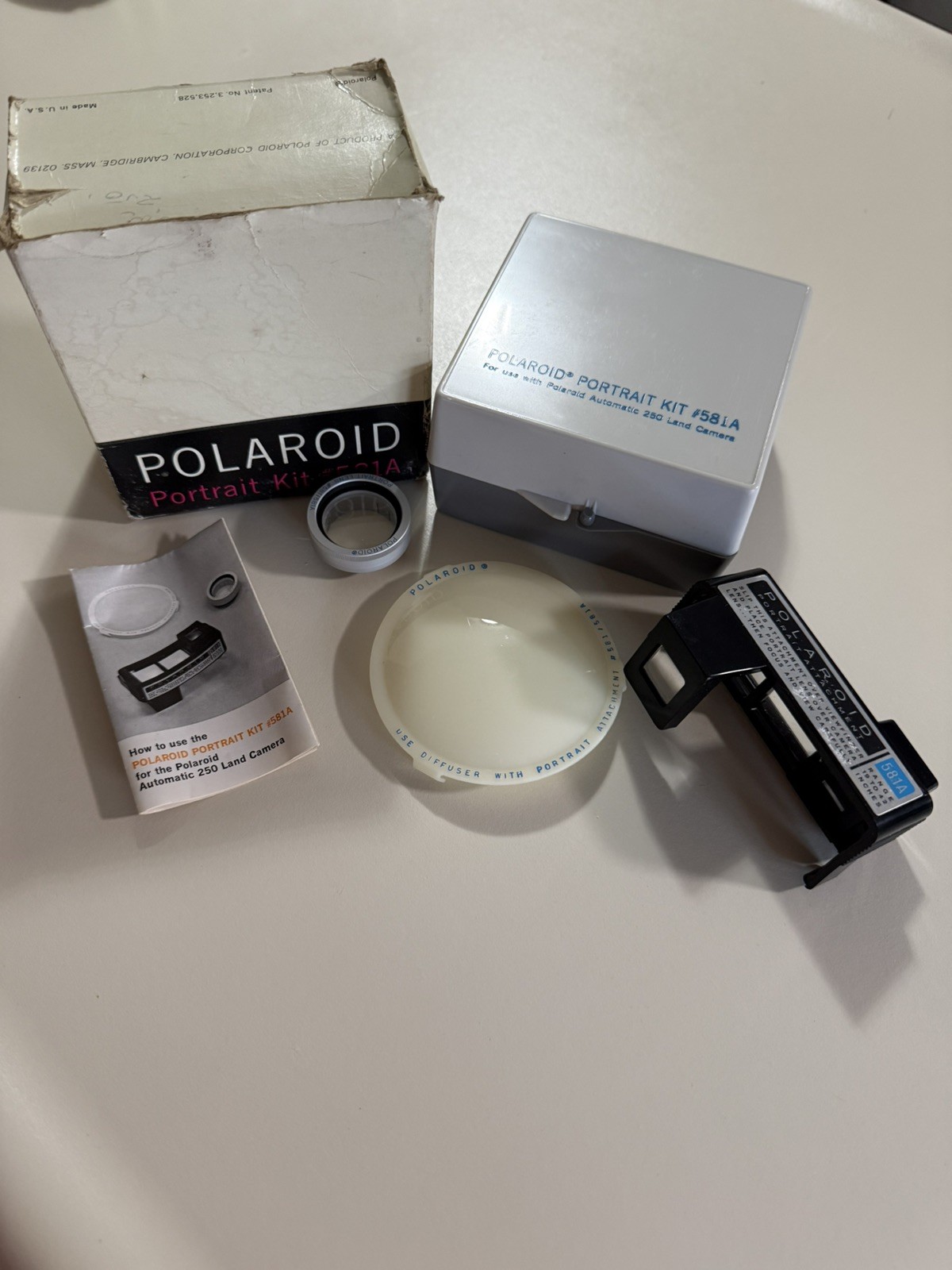 Polaroid Portrait Kit 581A for Polaroid Auto 250 Land Camera Complete Original