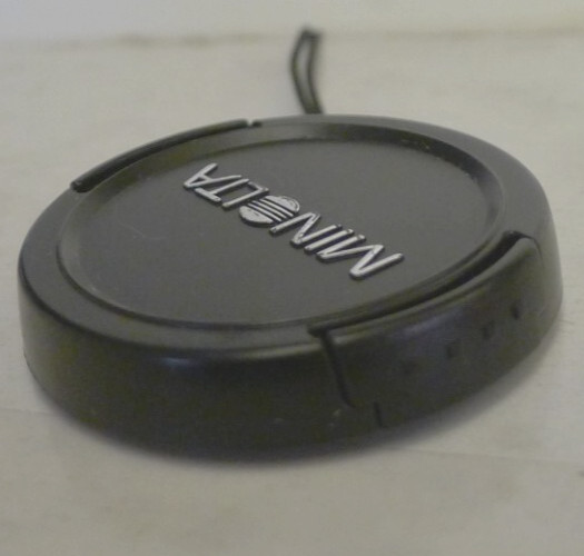 Minolta 35.5mm LF-236 Pinch On Front Lens Cap -Plastic – Genuine Original