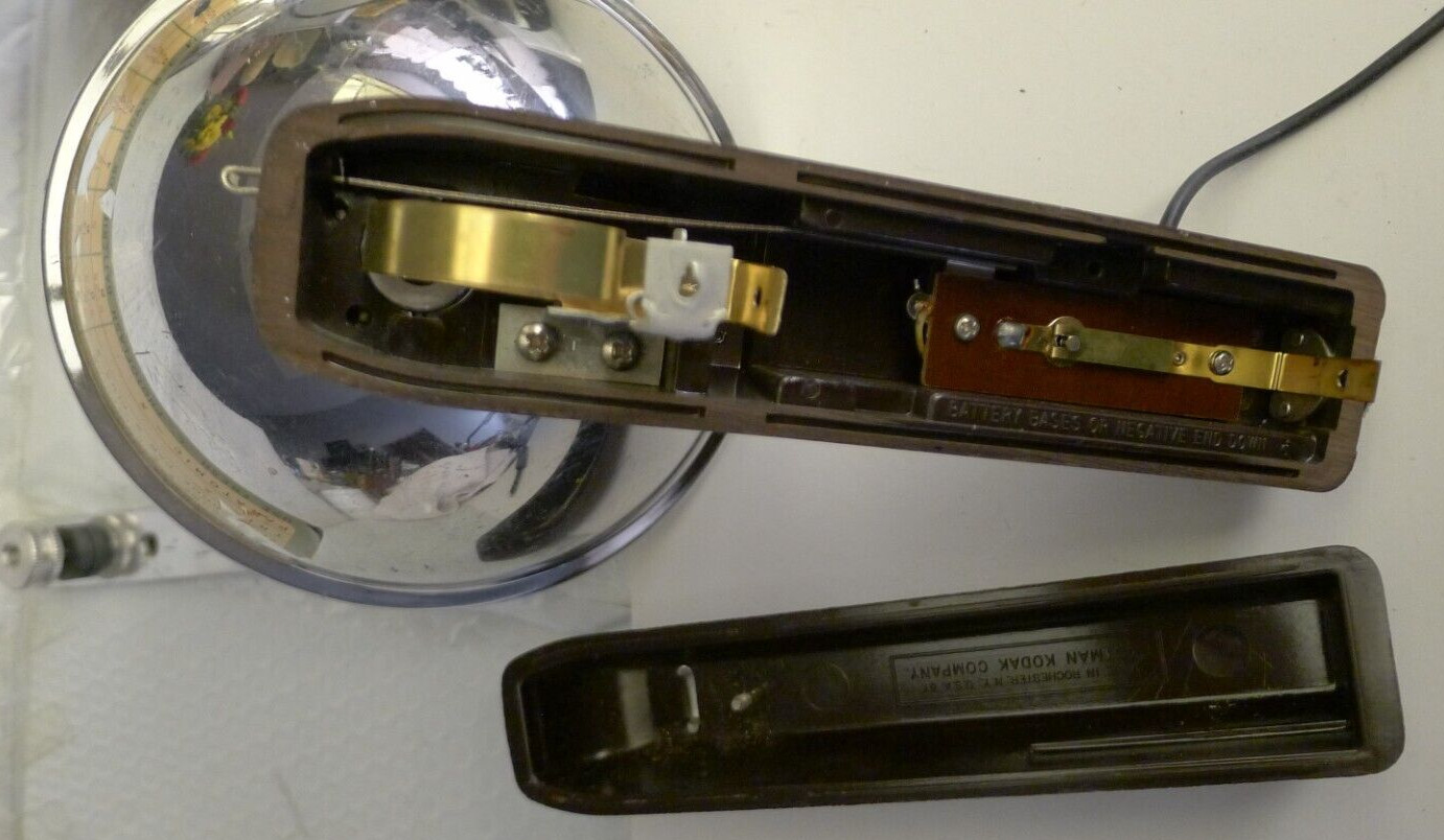 Pair of Vintage Kodak Standard Flasholder with Bracket & Cords
