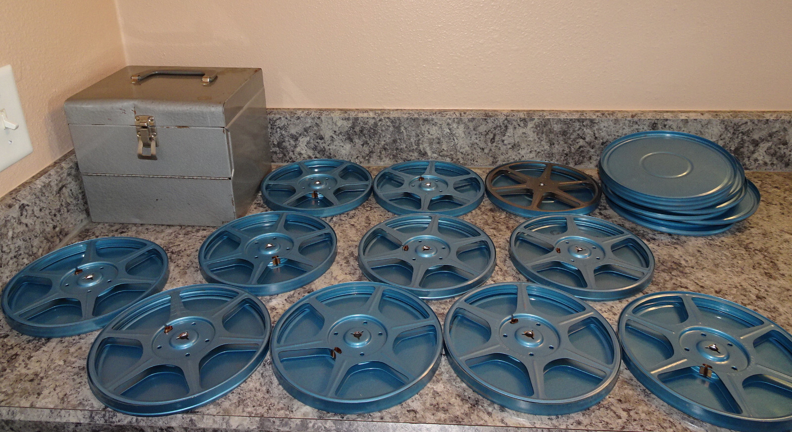 LOT OF 11 Compco Corp Chicago USA 400ft 7″ Metal Film Movie Reel W/ STORAGE *