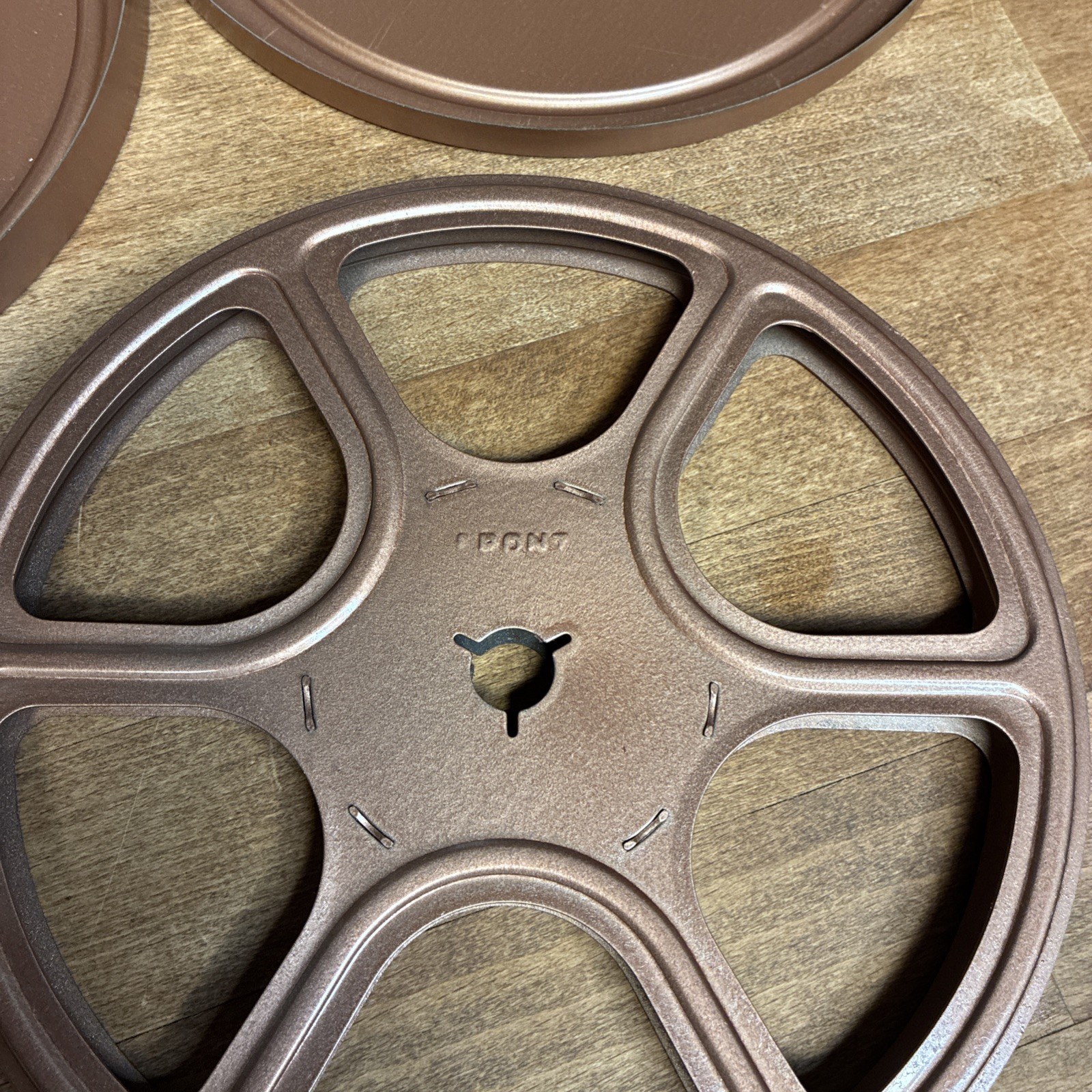 SUPER 8 Metal Movie Reel 7 Inch& Canister Copper Colored Metal Empty Movies Film