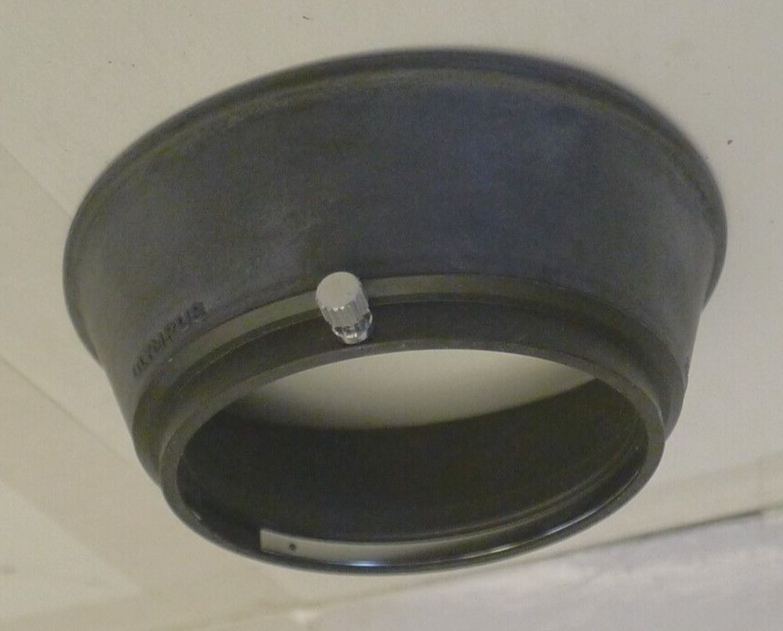 Olympus 35-105mm f3.5-4.5 Rubber Lens Hood – Made in Japan