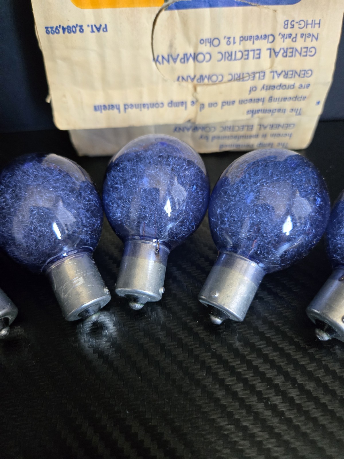 Lot of 7 General Electric Number 5 B Flash Bulbs Vintage