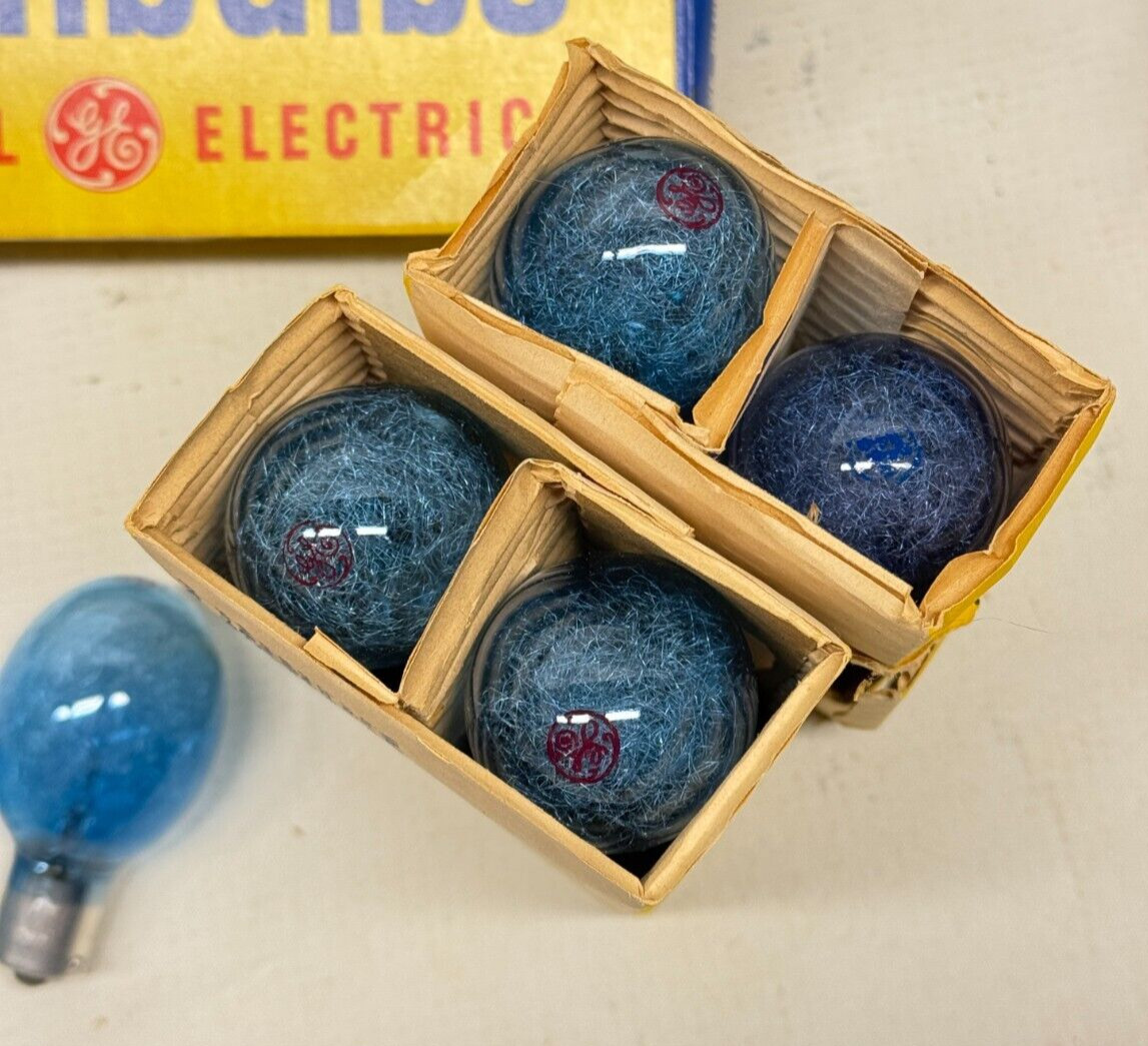 Vintage 5B Photography Flashbulbs 9 General Electric, 12 Westinghouse