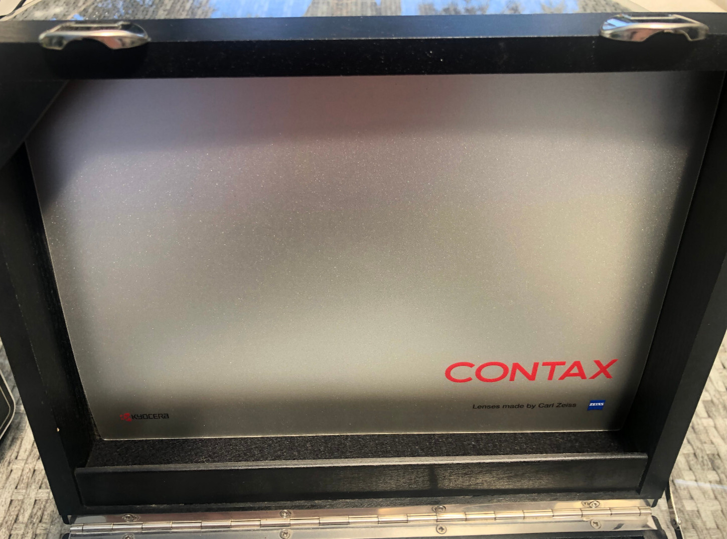 Contax G2 Wooden Presentation Box Black
