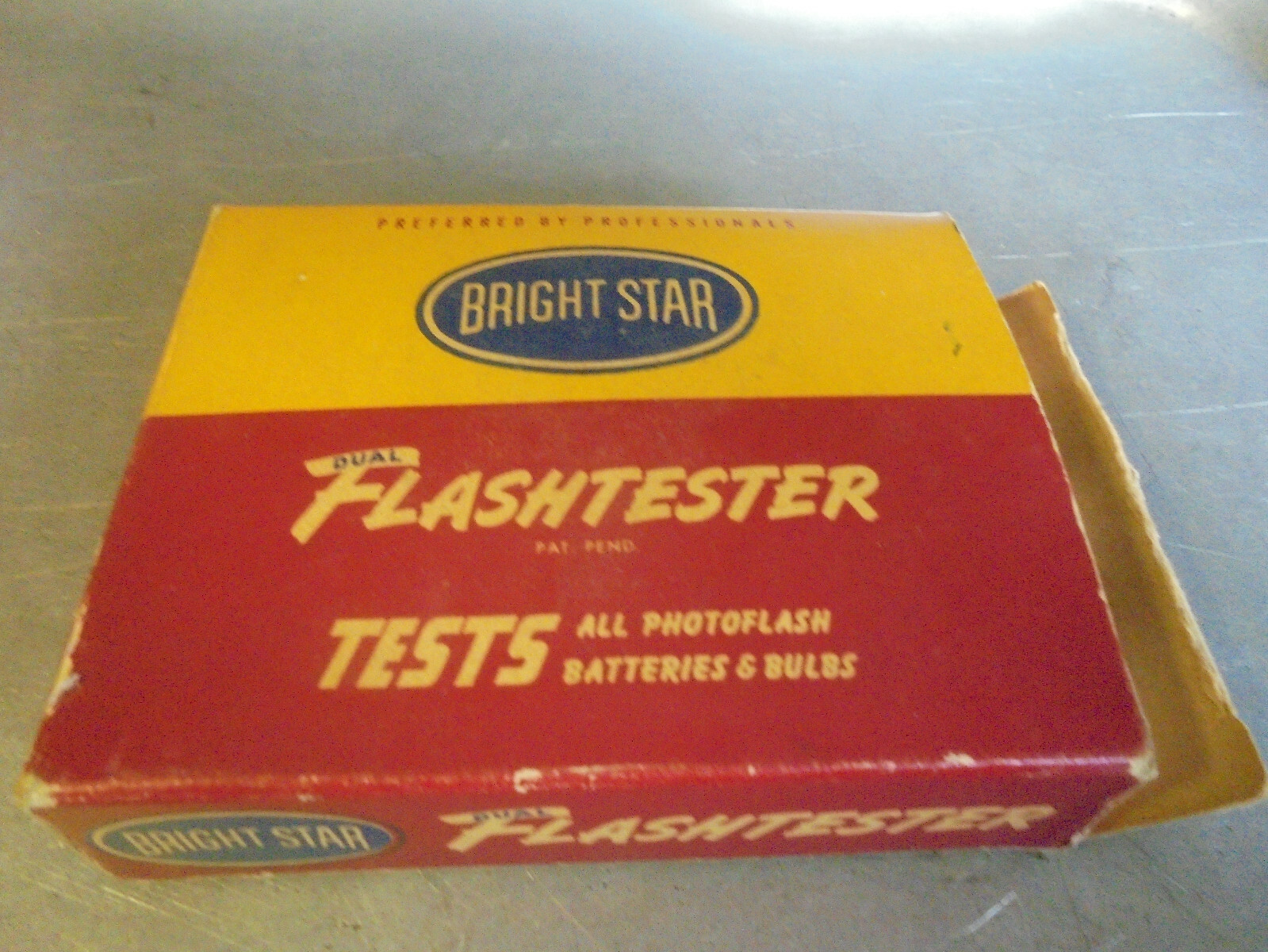 Vintage Bright Star Flashtester Batteries and Bulbs