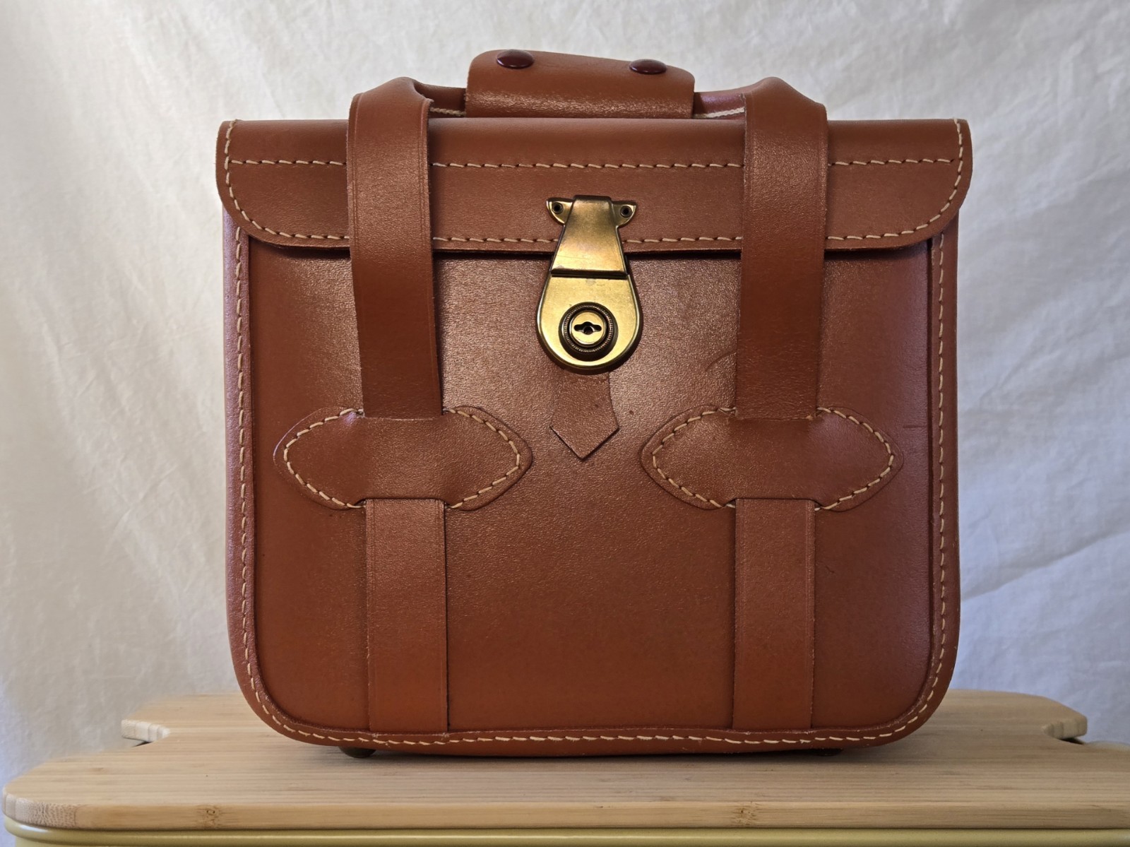 Vintage Diamond C515 Camera Bag Brown Genuine Leather Made in USA